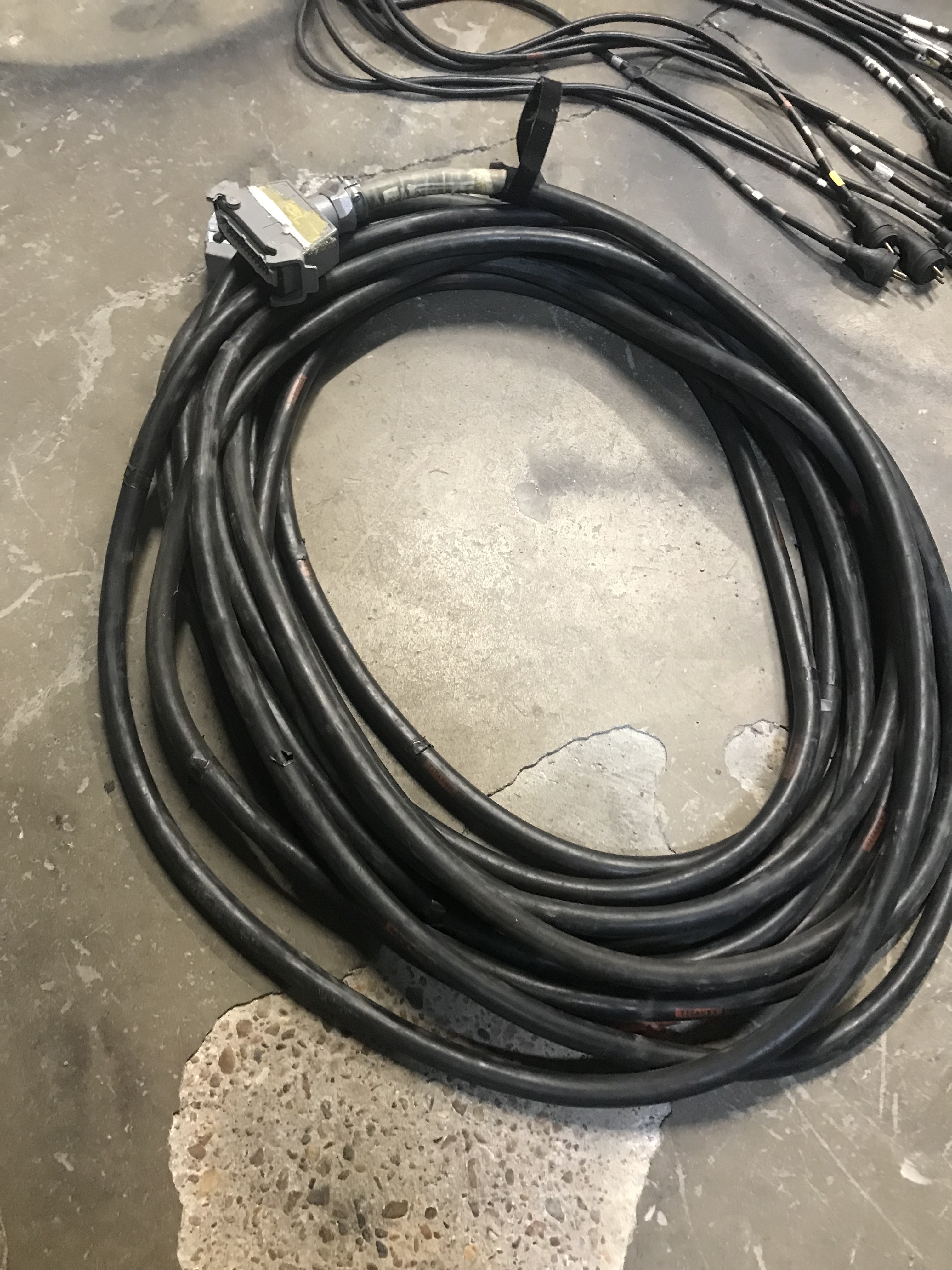 Vends TITANEX multipaire 18x2,5mm², long 25m