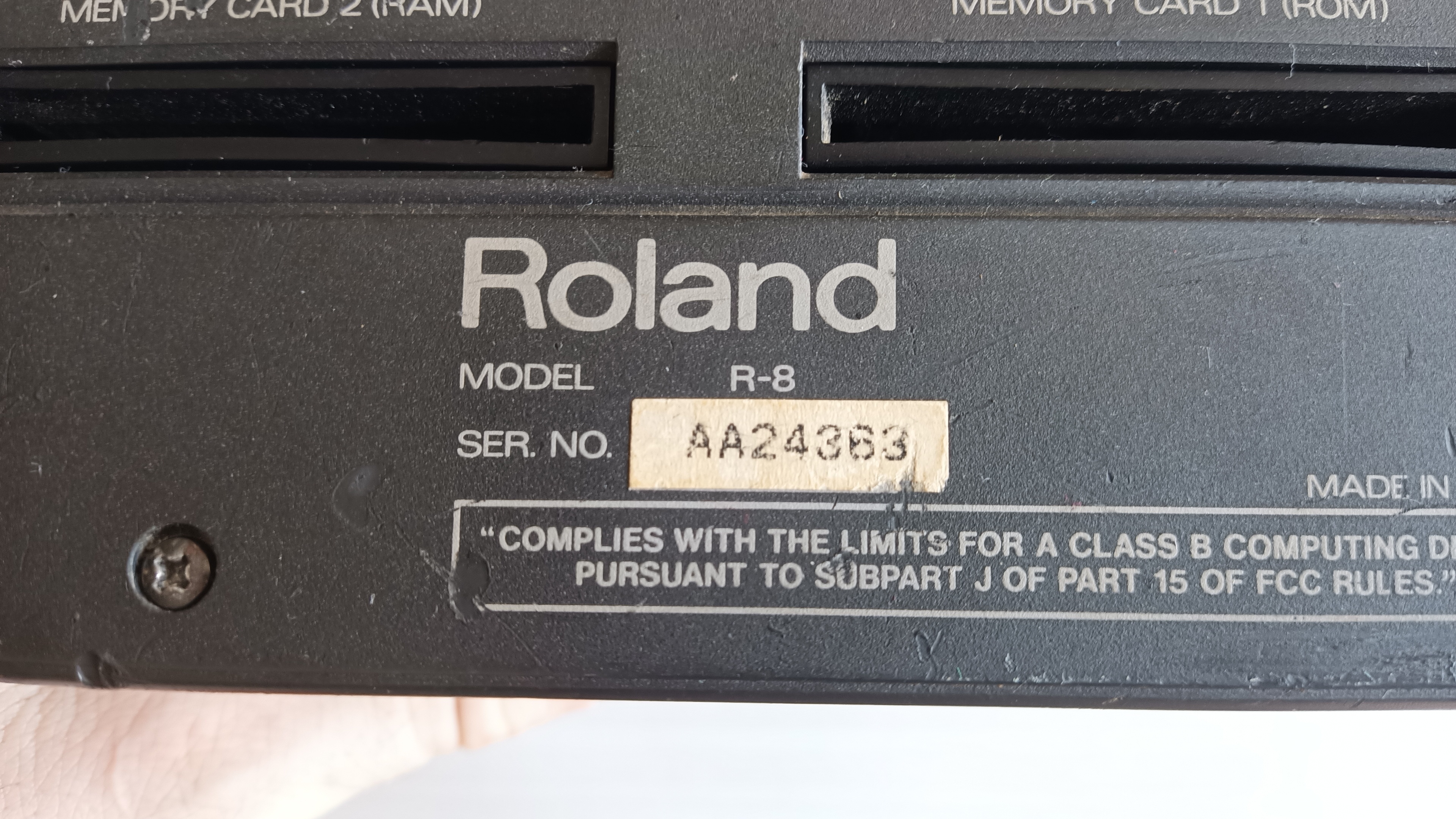 Roland R-8 (35371)
