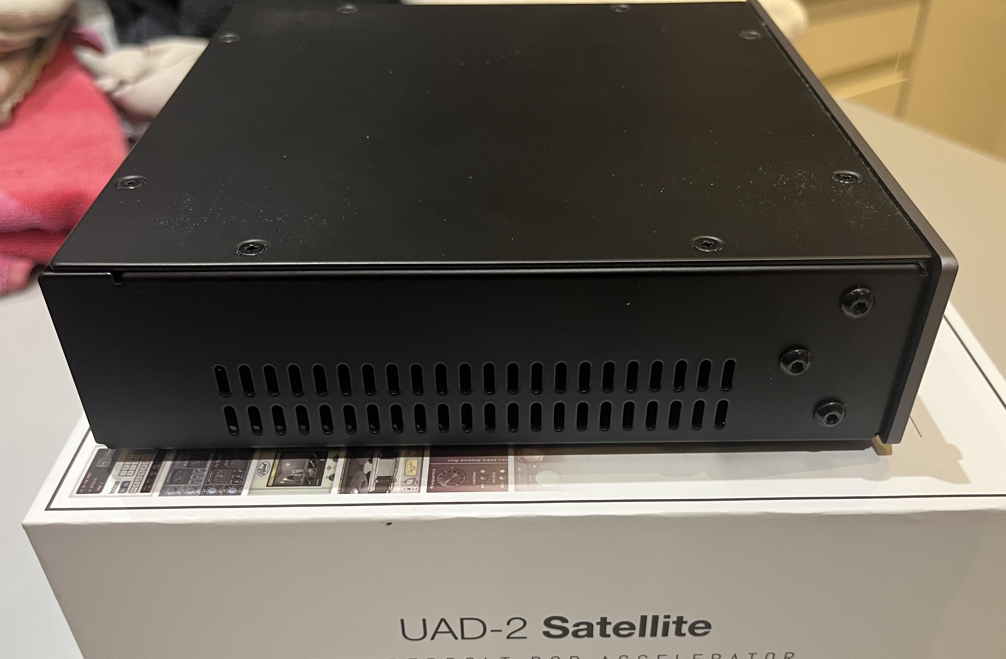 Universal Audio UAD-2 Satellite Thunderbolt 3 - OCTO Core (35416)