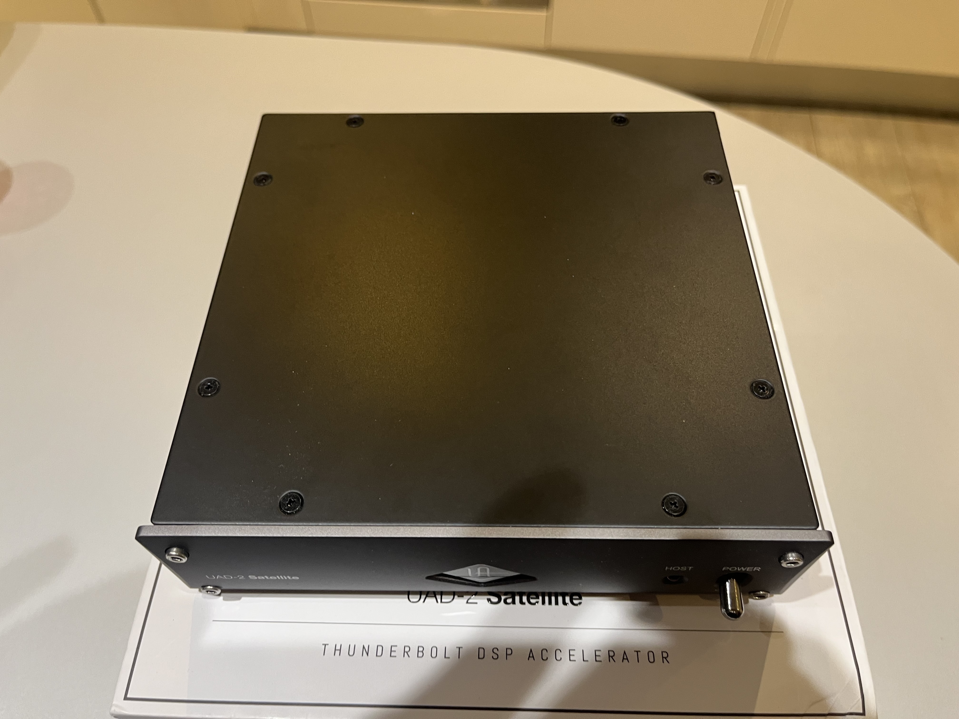 Universal Audio UAD-2 Satellite Thunderbolt 3 - OCTO Core (57060)