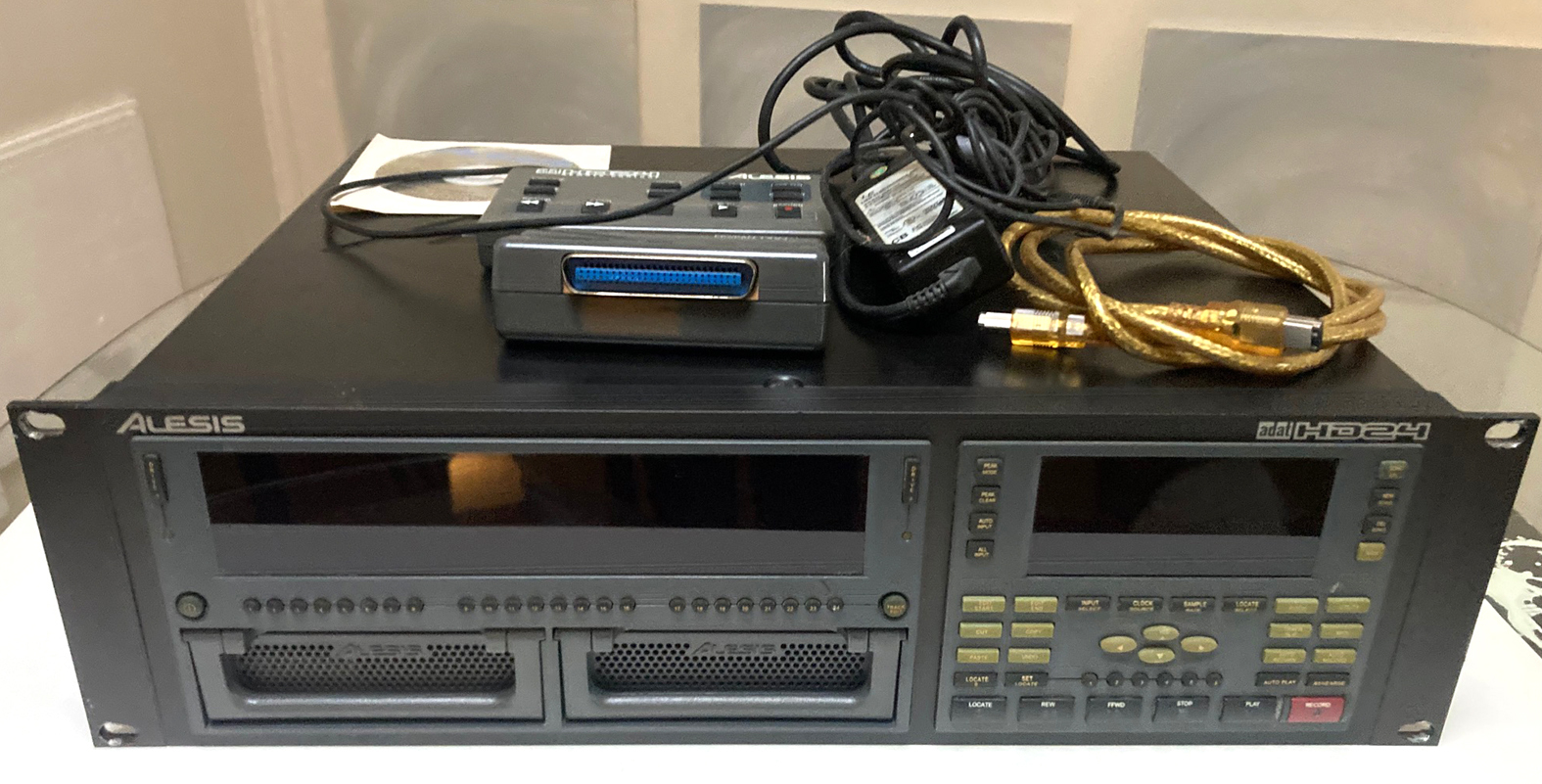 Vends Alesis HD24 plus FirePort 1394