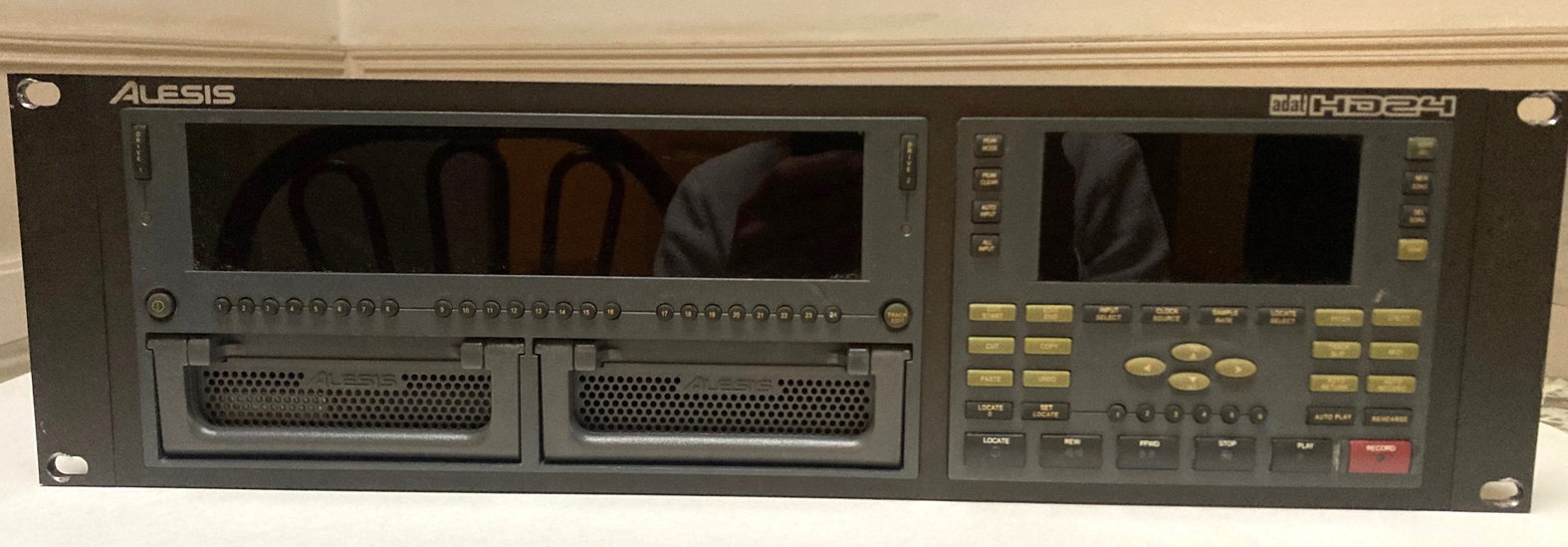 Alesis HD24 (29100)