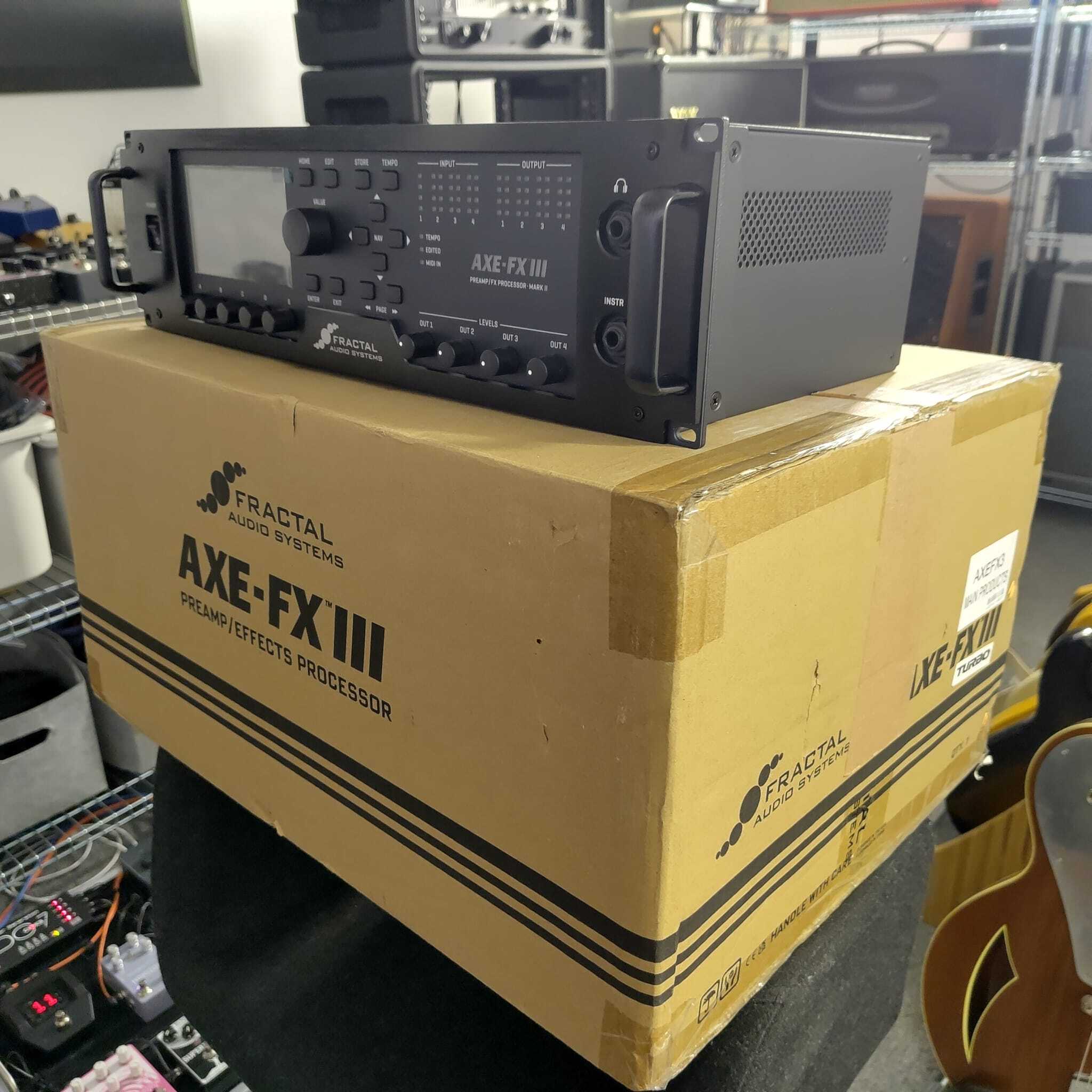 Fractal Audio Systems Axe-Fx III MK II Turbo (14888)