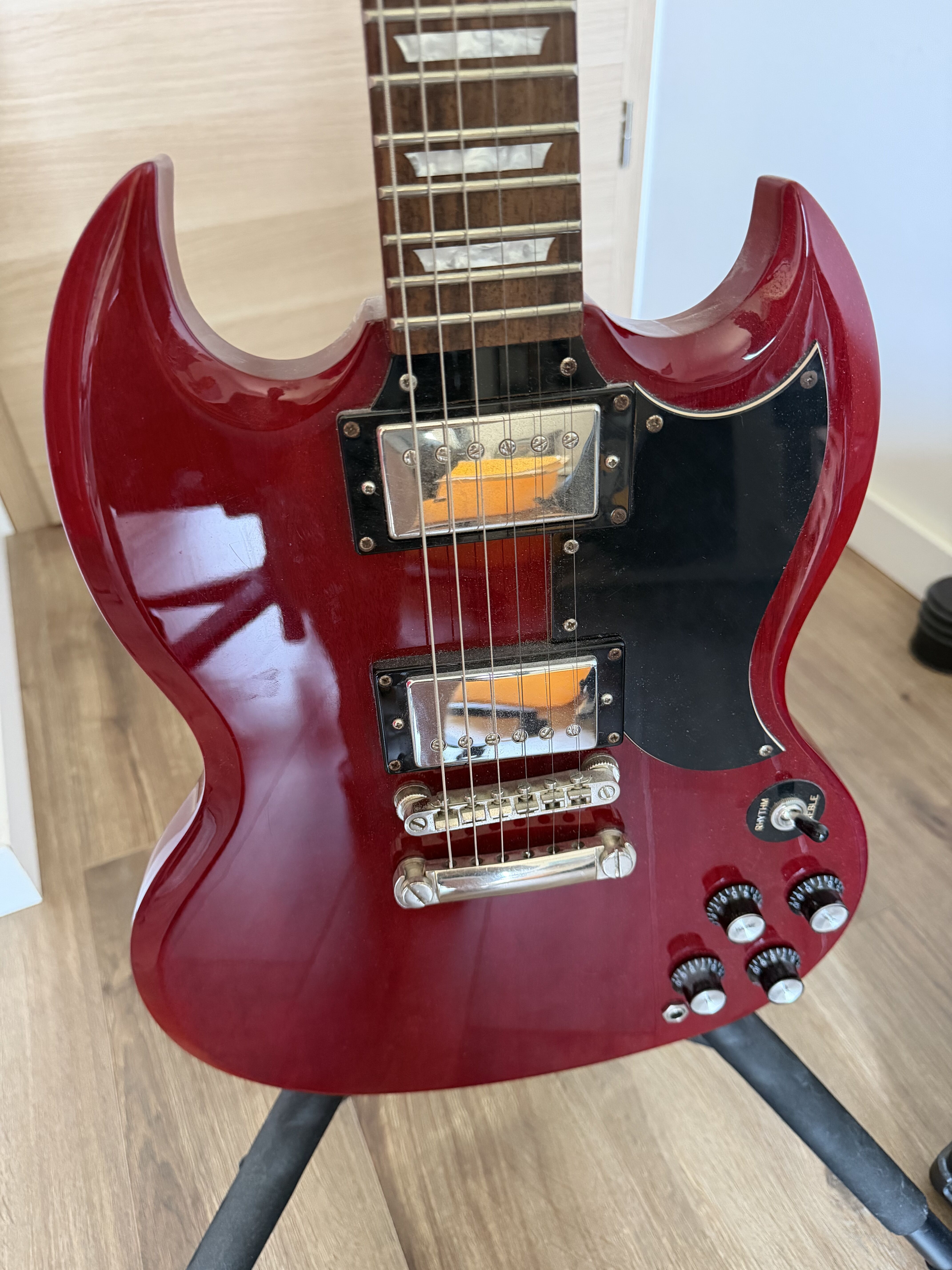 Epiphone G-400 (40232)