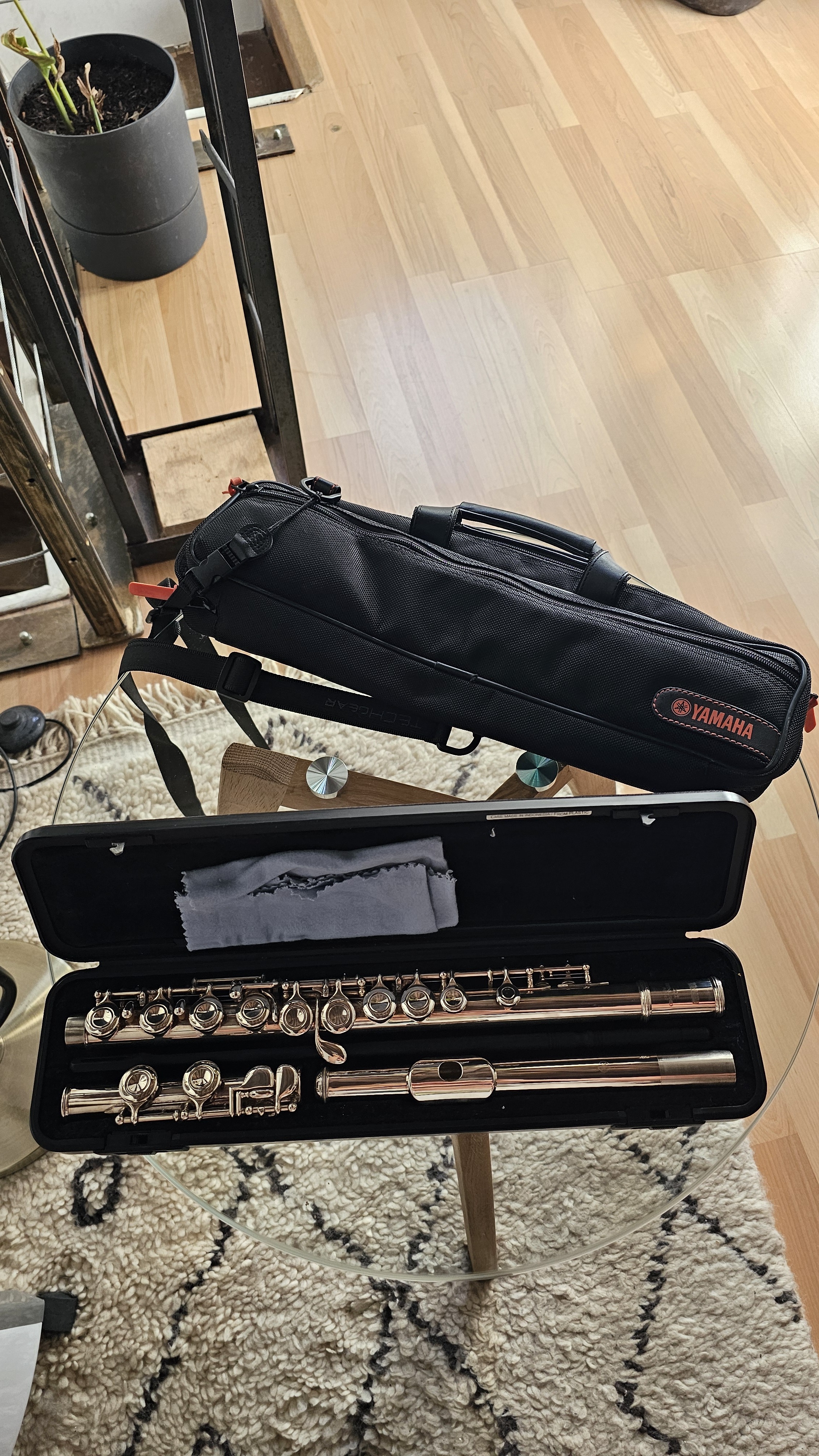 Vends flute traversière Yamaha en parfait état.
