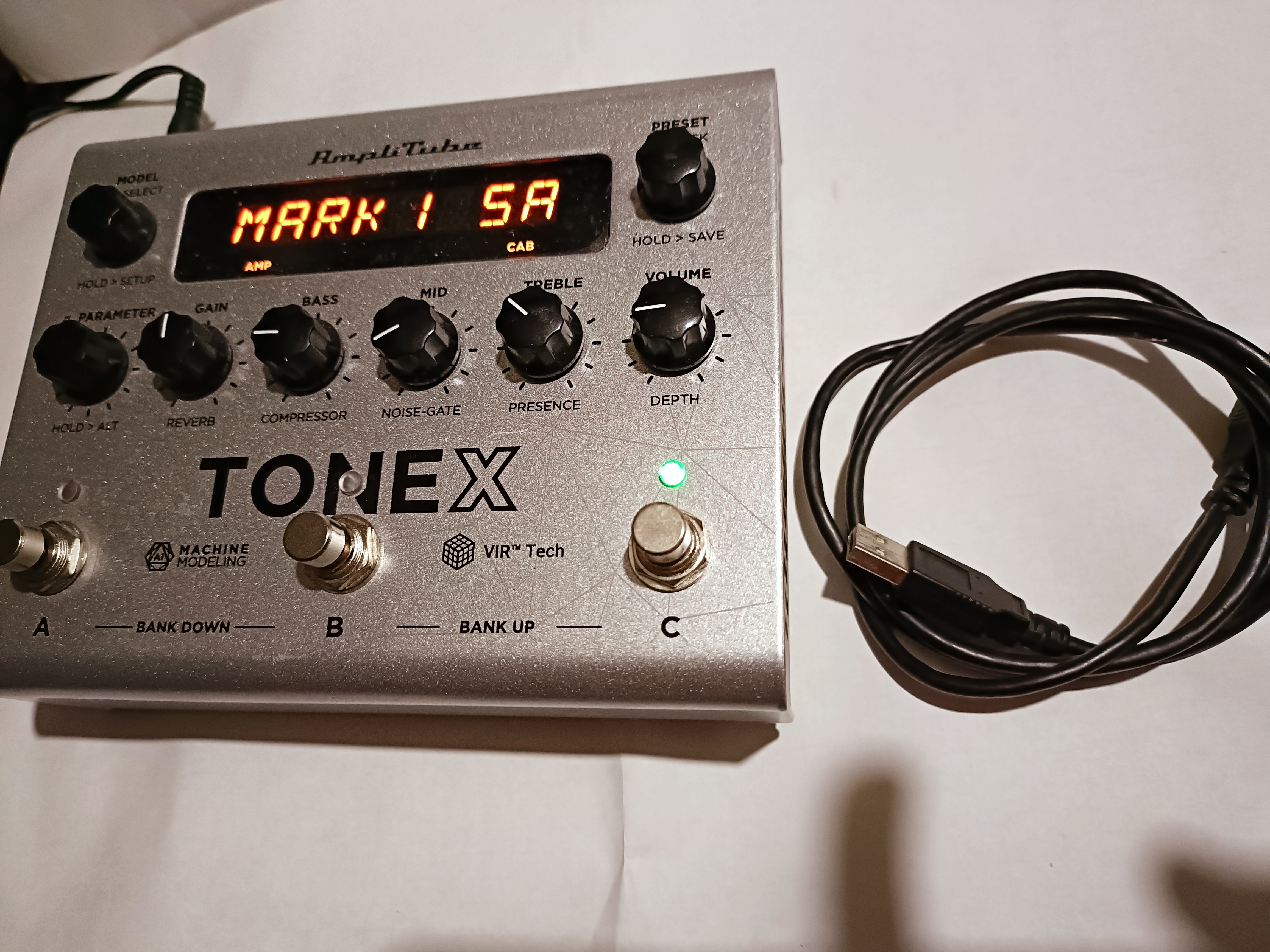 Tonex pedal Silver edition sons guitare 