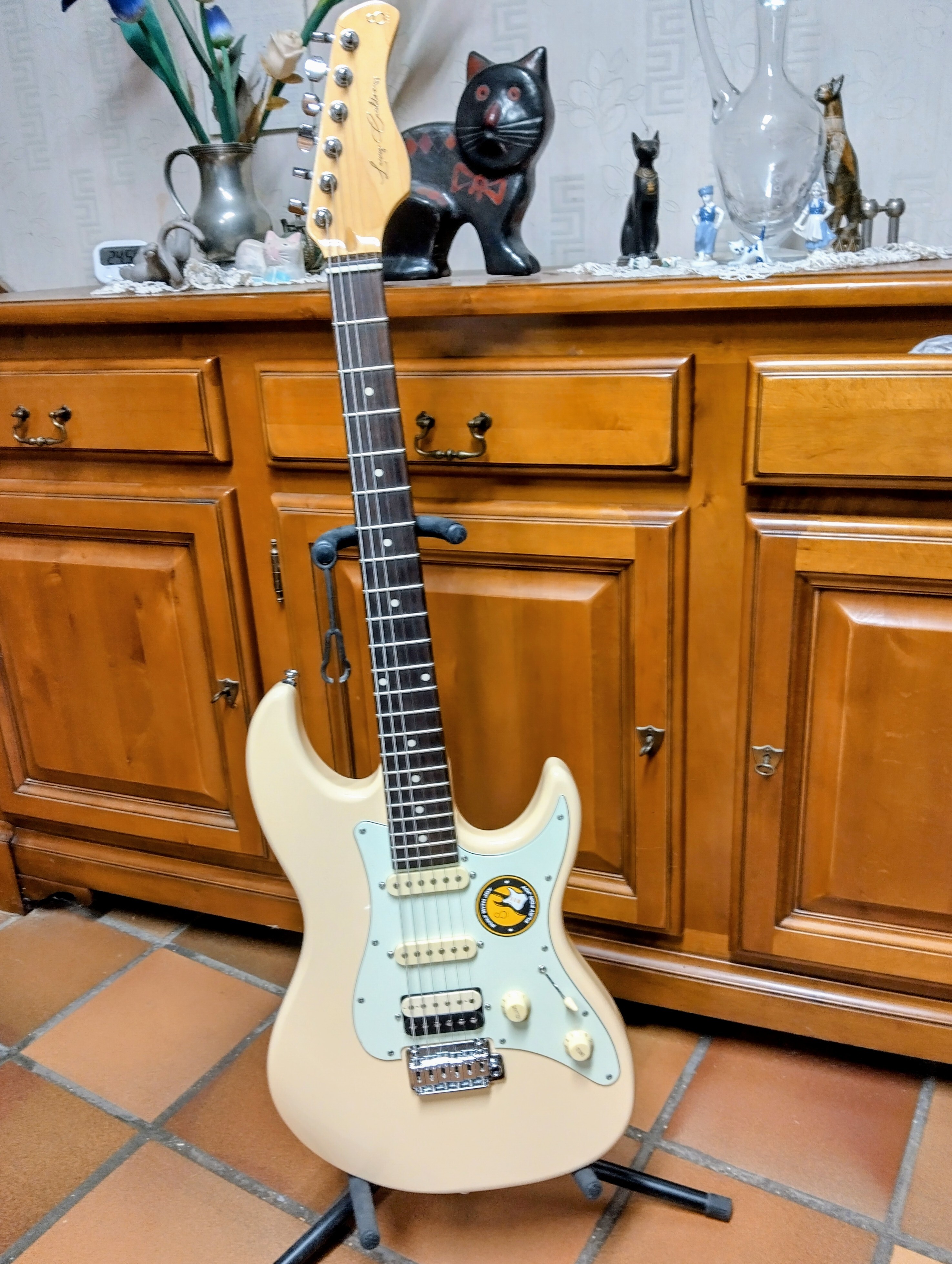 Sire Larry Carlton s3