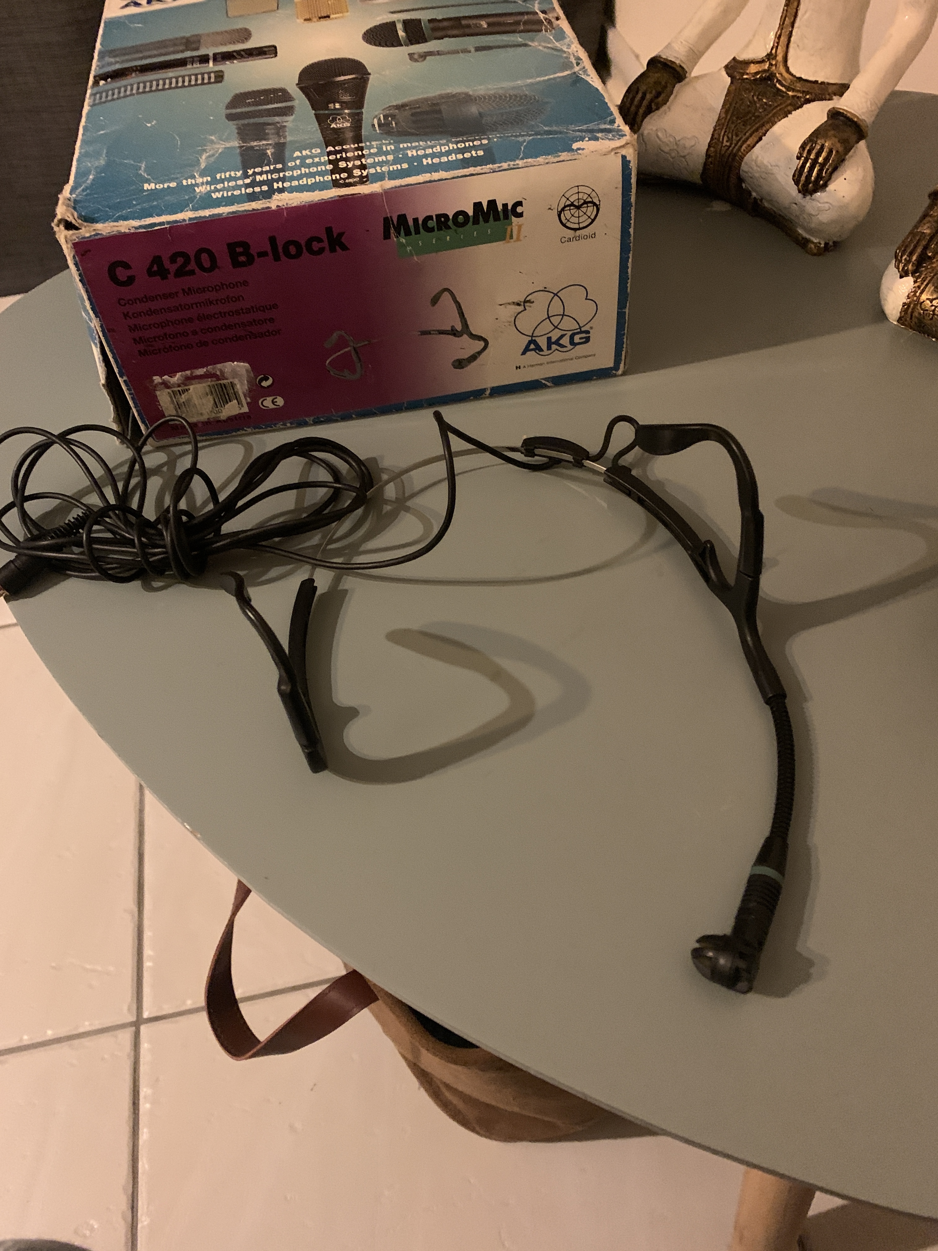 Micro serre tête Akg C420 B lock