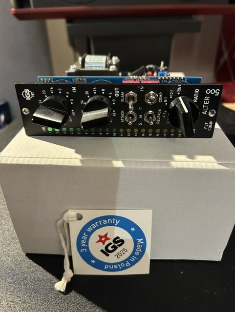 Compresseur FET IGS Audio Alter 500 ( clone 1176 LN - Black Face )