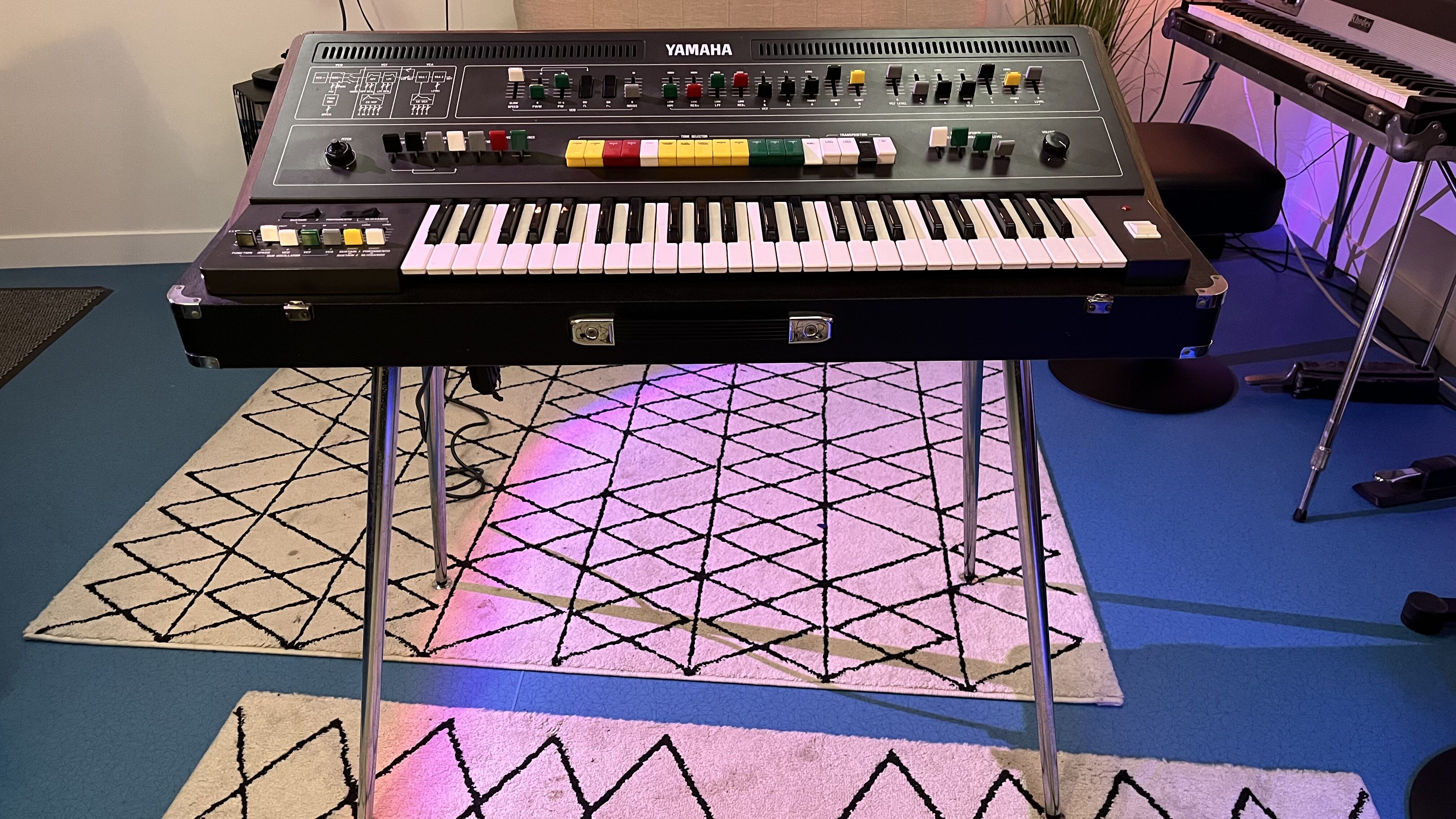 Vends Yamaha CS50 MIDI excellent état (révisé)