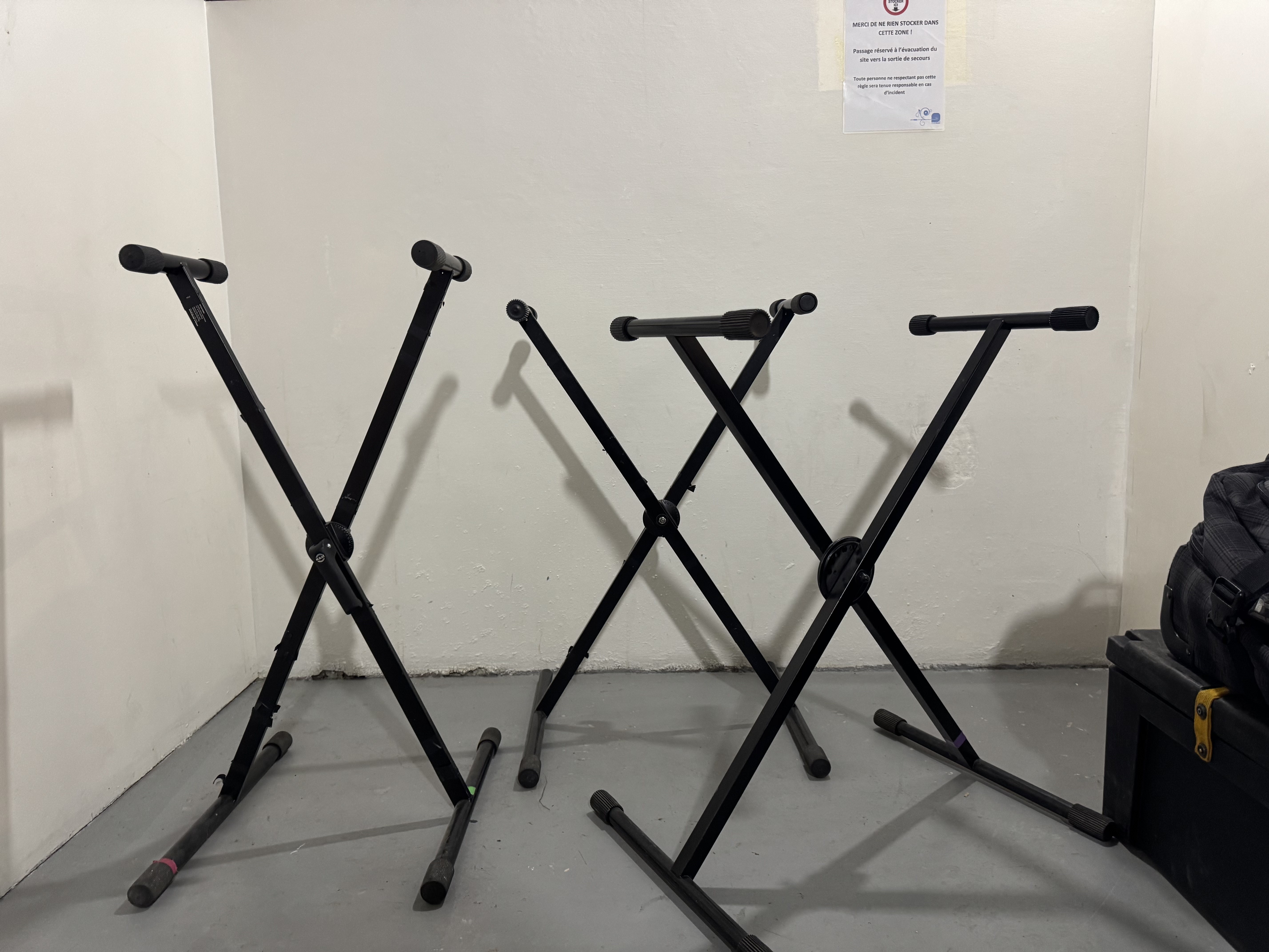 3 stands clavier