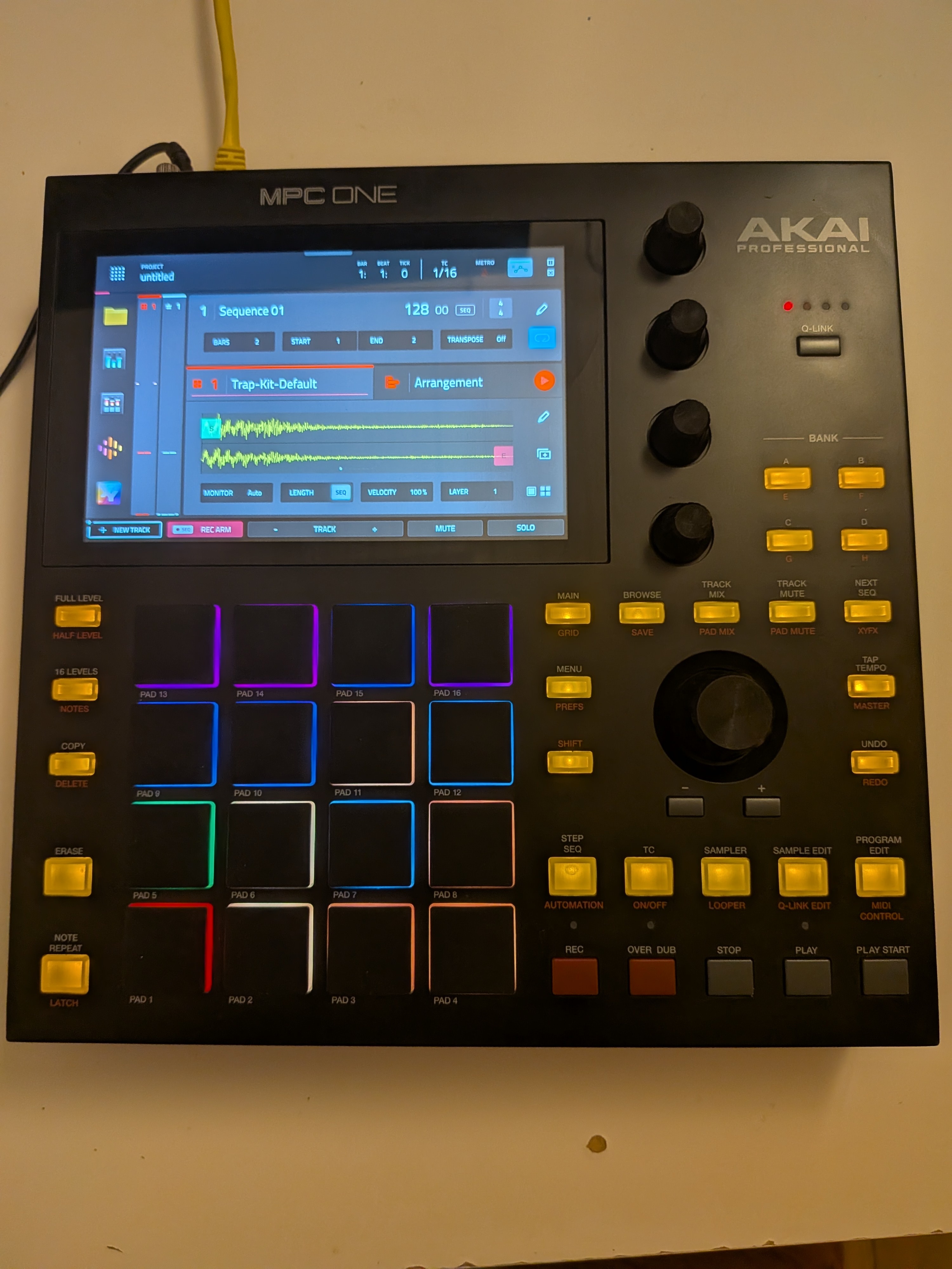 Vends MPC ONE + sacoche + decksaver