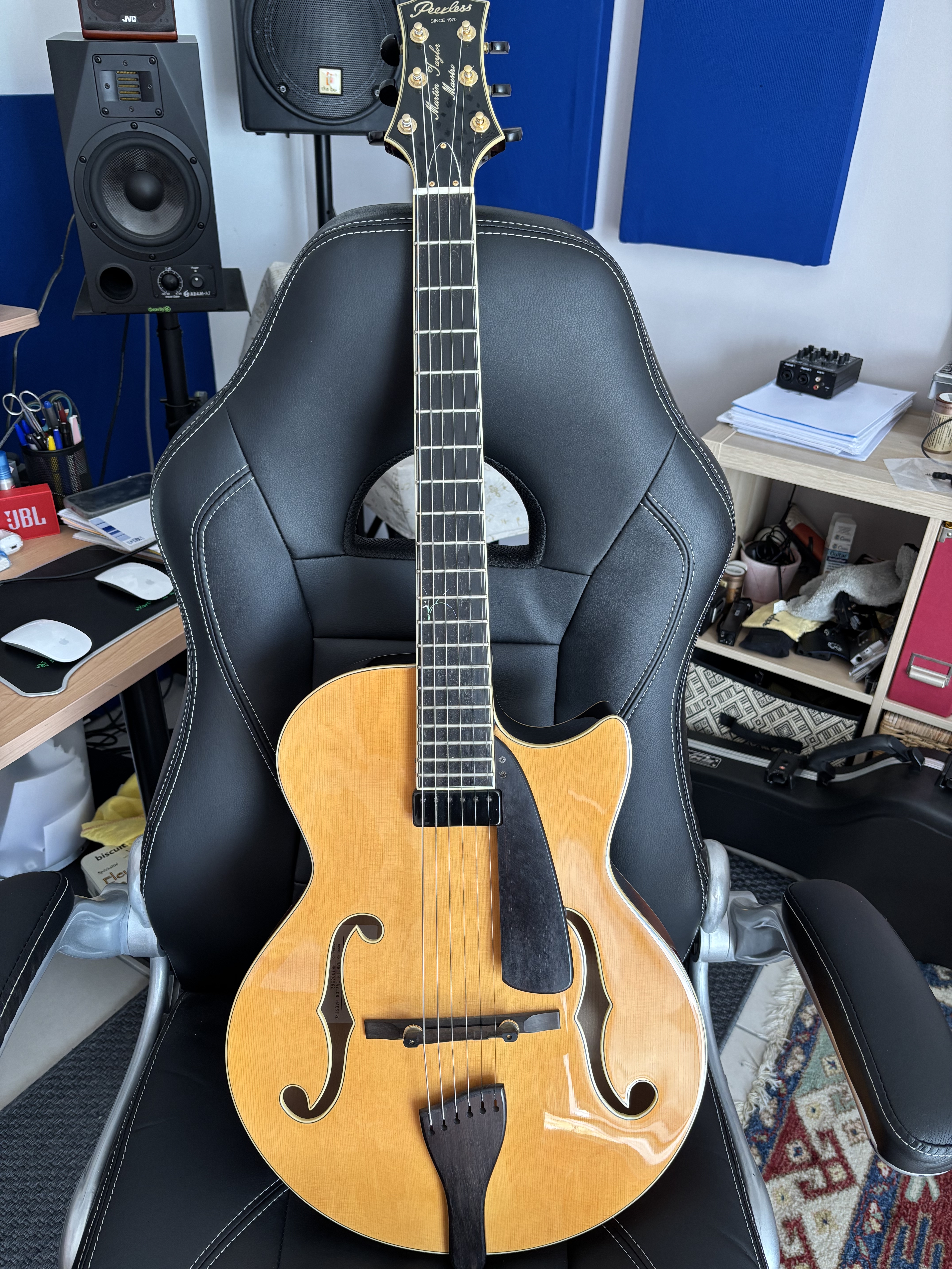 Peerless Maestro signature Martin Taylor