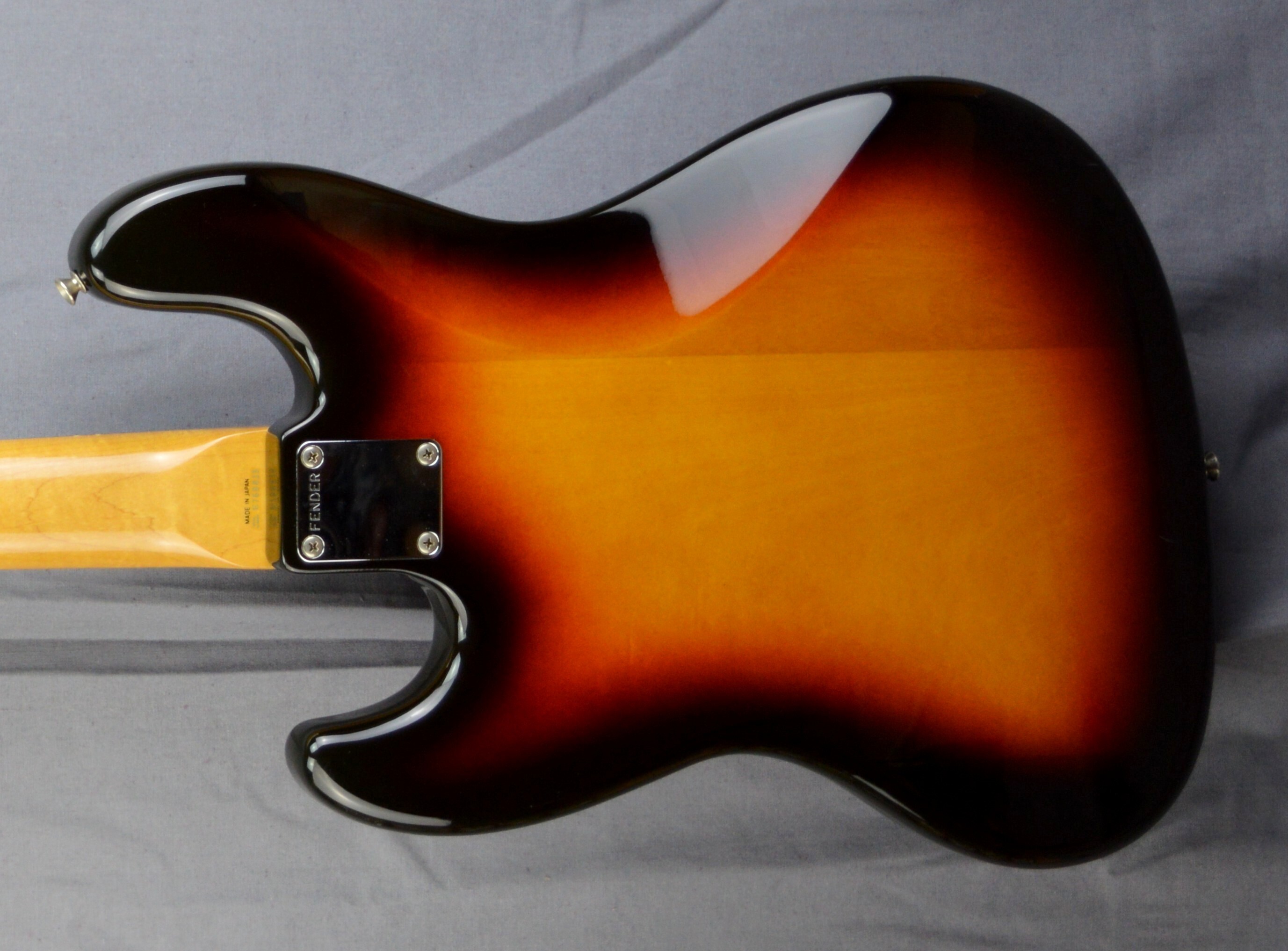 fender jazz bass JBD62-FL japon japan 1987 fretless (9)