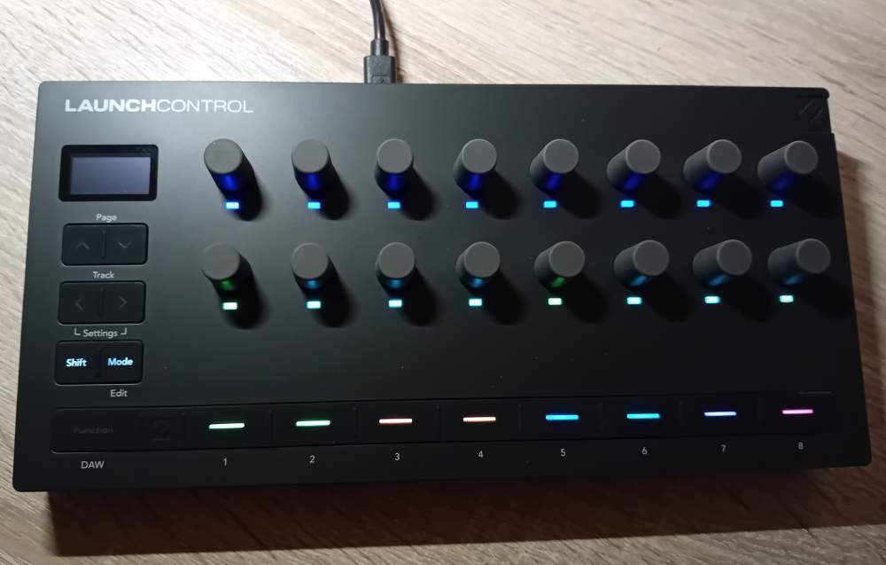 Vends Novation LAUNCHCONTOL 3