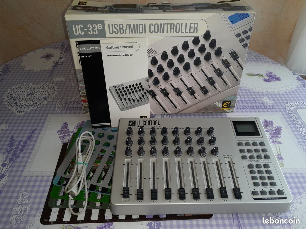 UC-33e (Controler MIDI)