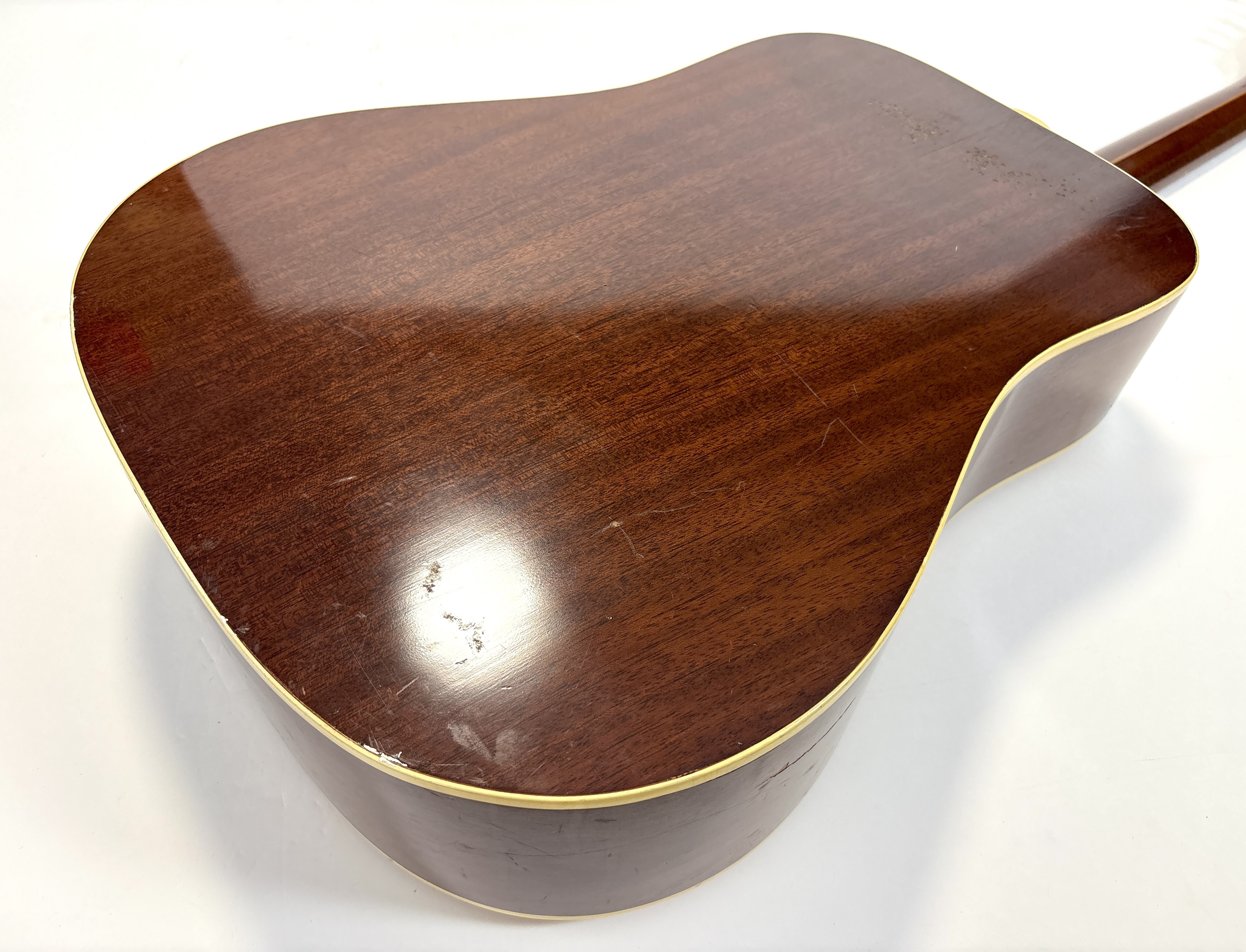 Guild F212 XL (82124)