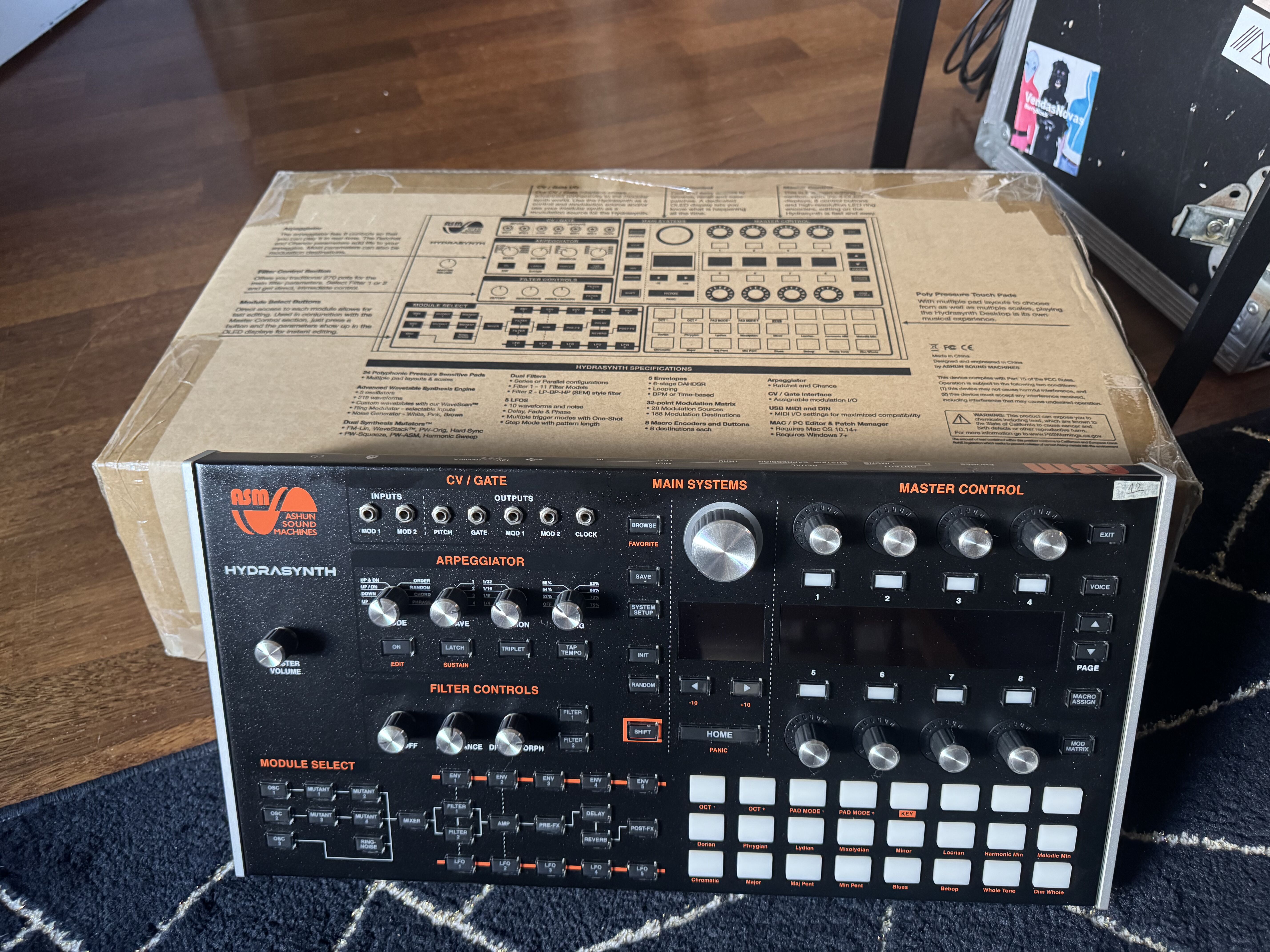 ASHUN SOUND MACHINES HYDRASYNTH DESKTOP/RACK