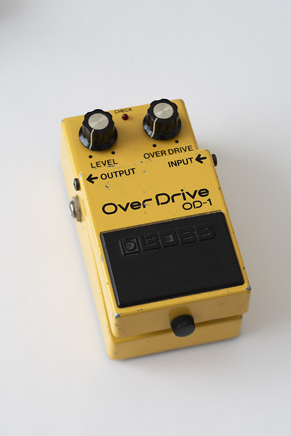 Vends Boss OD-1