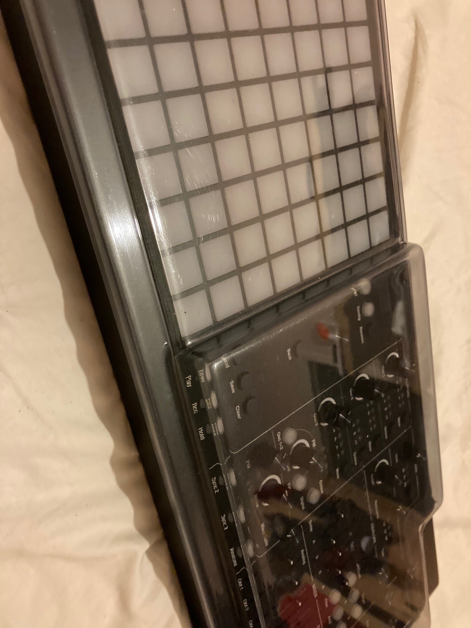 Vends Polyend Dreadbox Medusa Black Edition - Synthétiseur Hybride