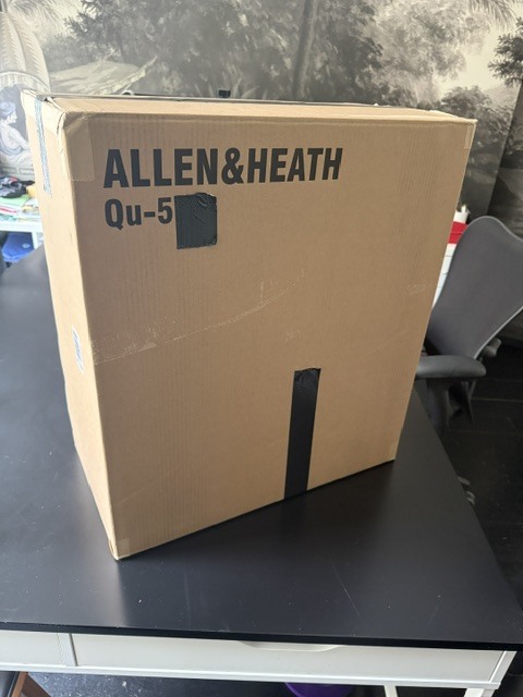  Allen & Heath Qu-5