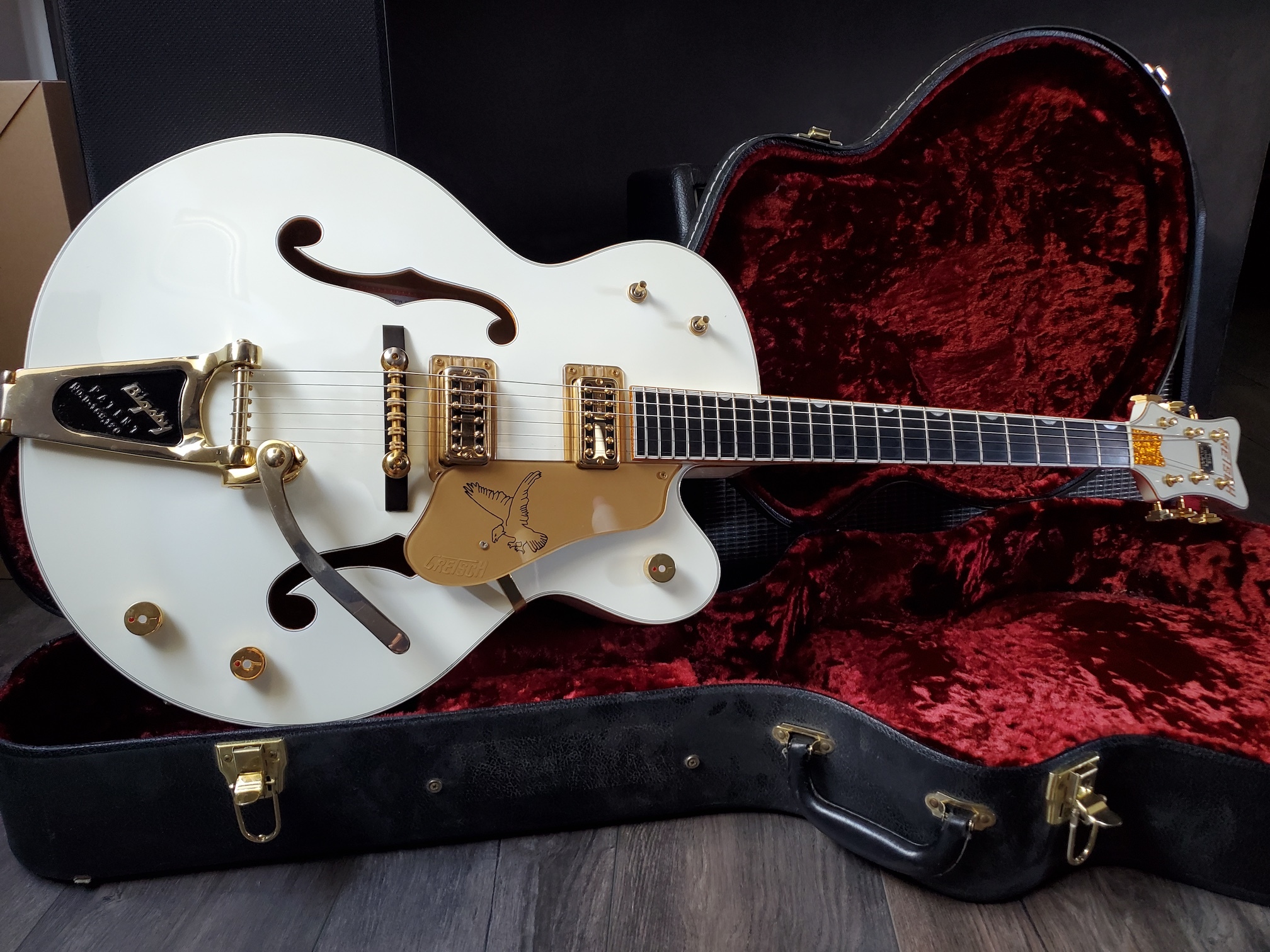Gretsch G6136T White Falcon (2889)