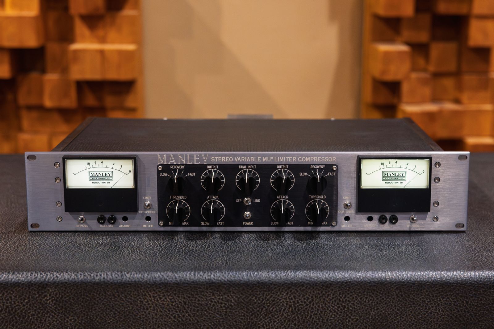 Manley Stereo Variable Mu – Excellent état – Révisé & calibré