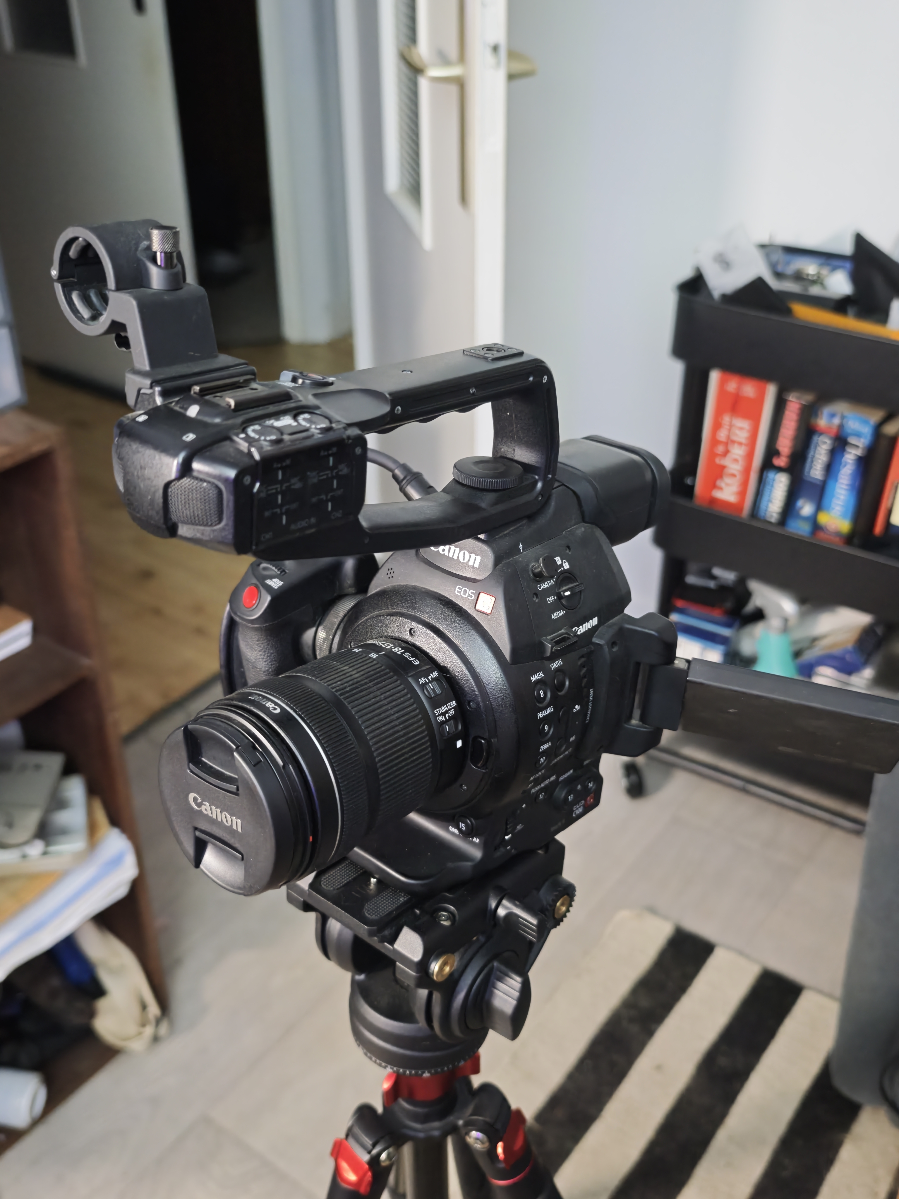 Kit Vidéo Canon Cinema EOS C100 Mark II + Objectif EF-S 18-135mm IS STM + Accessoires complets