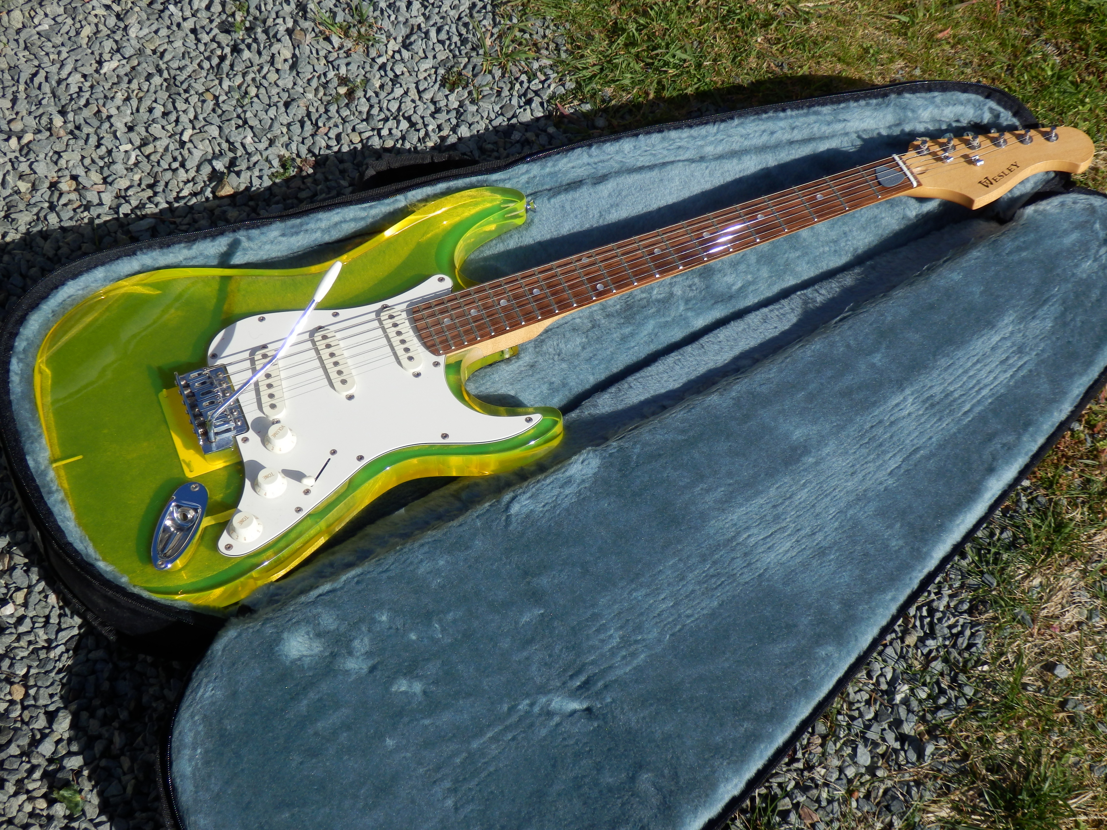 Wesley Guitars wesley acryl'o'paul transparent clear (89934)