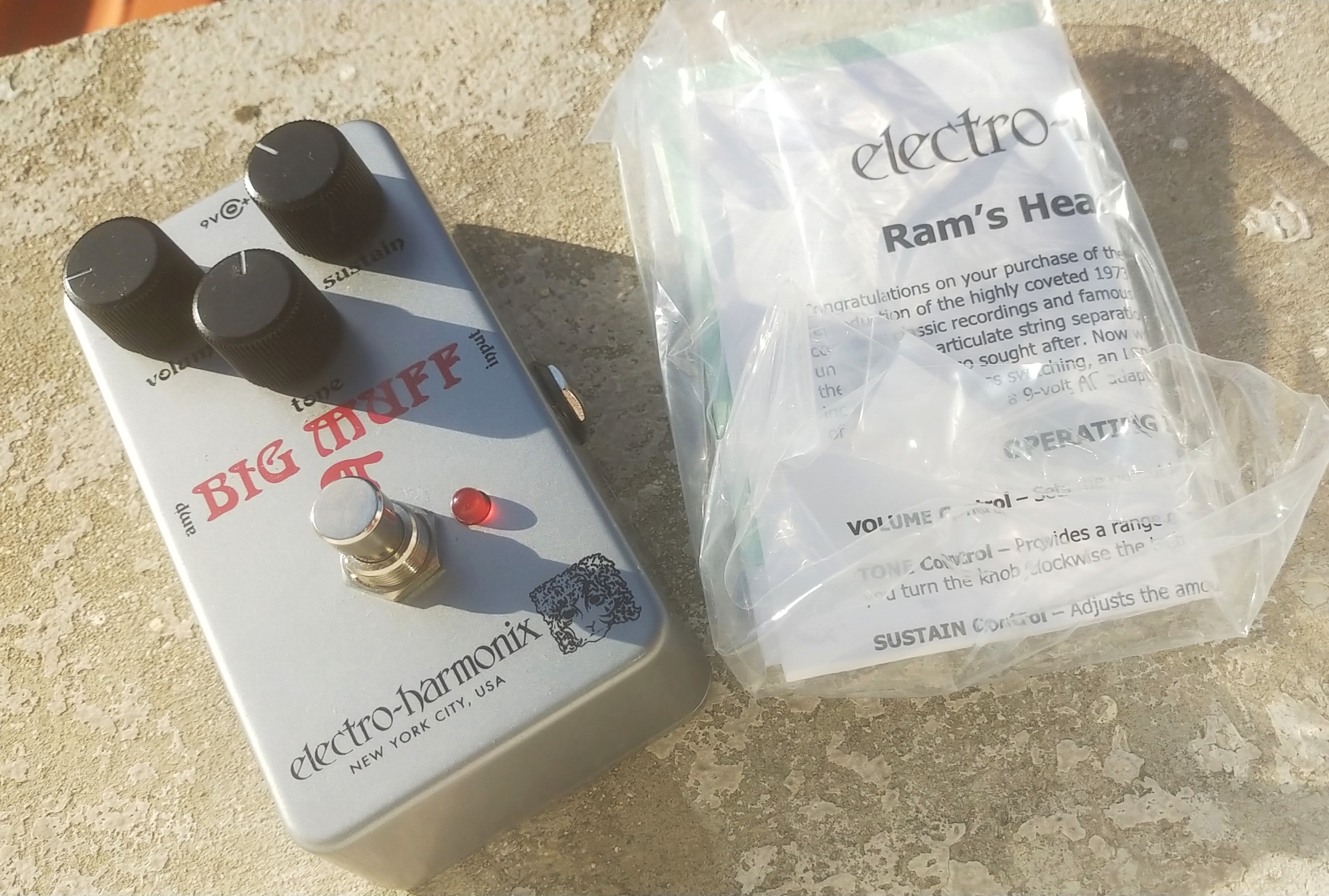 Ehx Big muff Rams head TB etat  