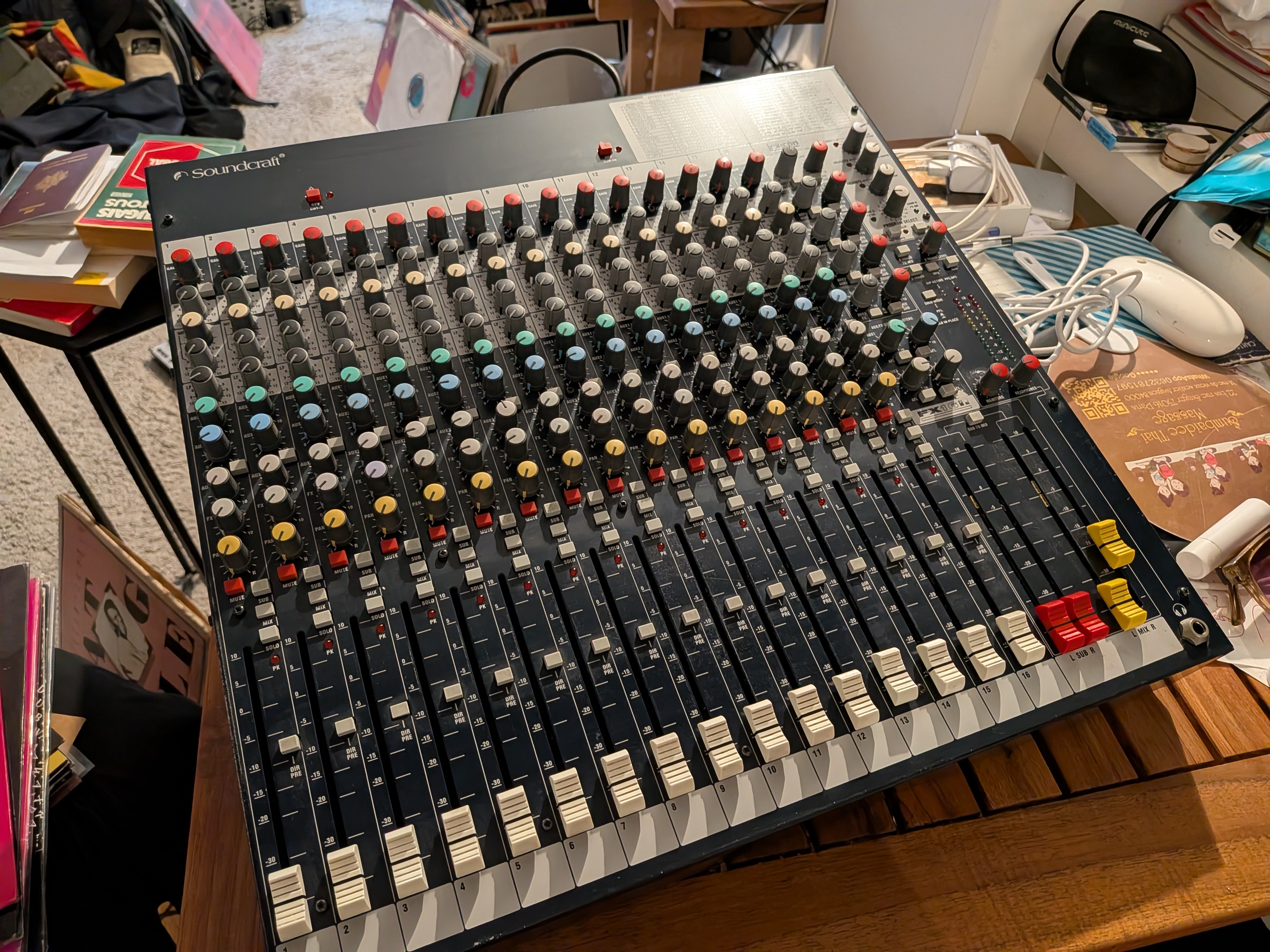 Vends console de mixage analogique Soundcraft FX16ii (!! dispo jusqu'au 19 septembre !!)
