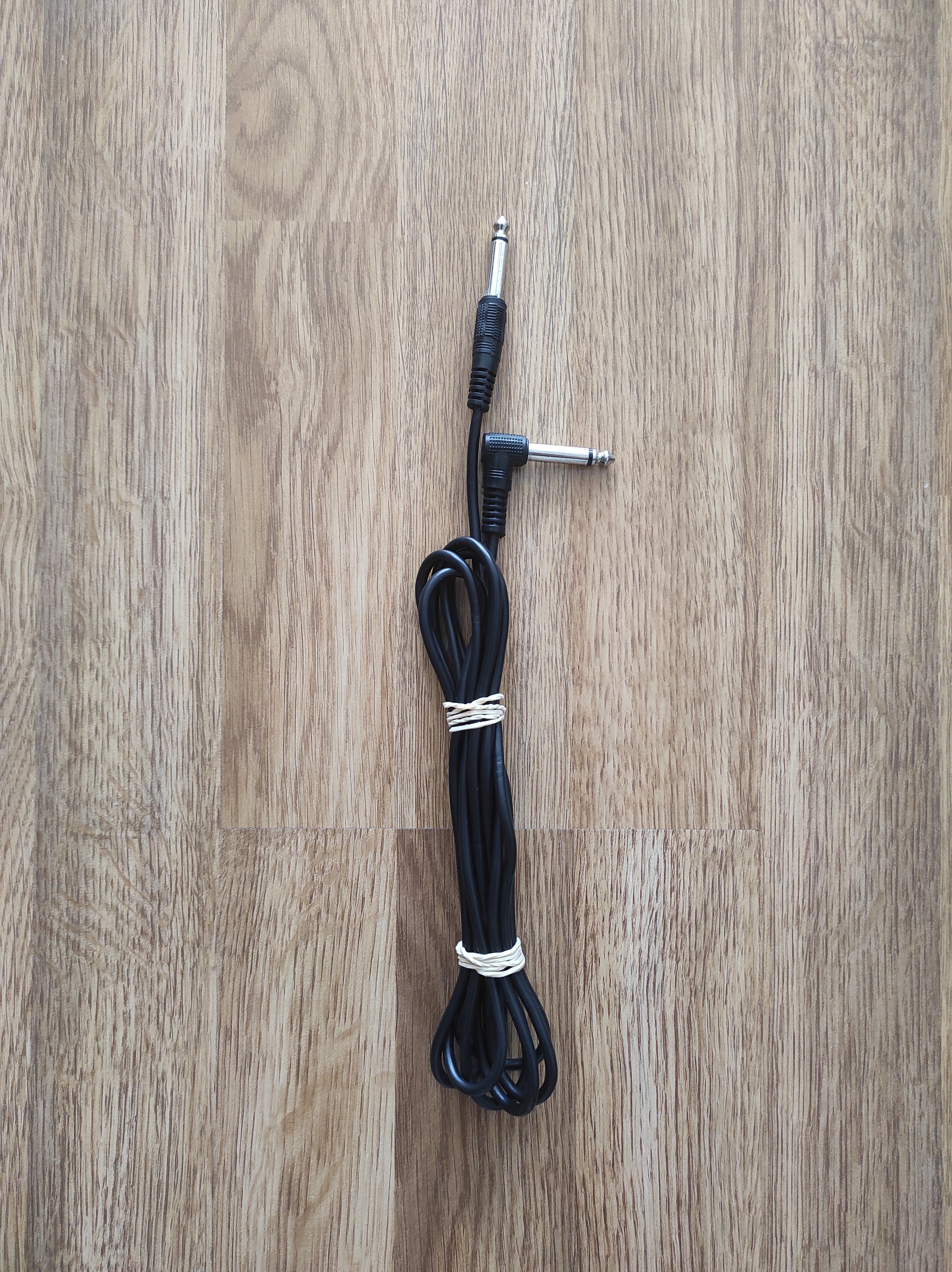 Câble jack de 2,40 mètres