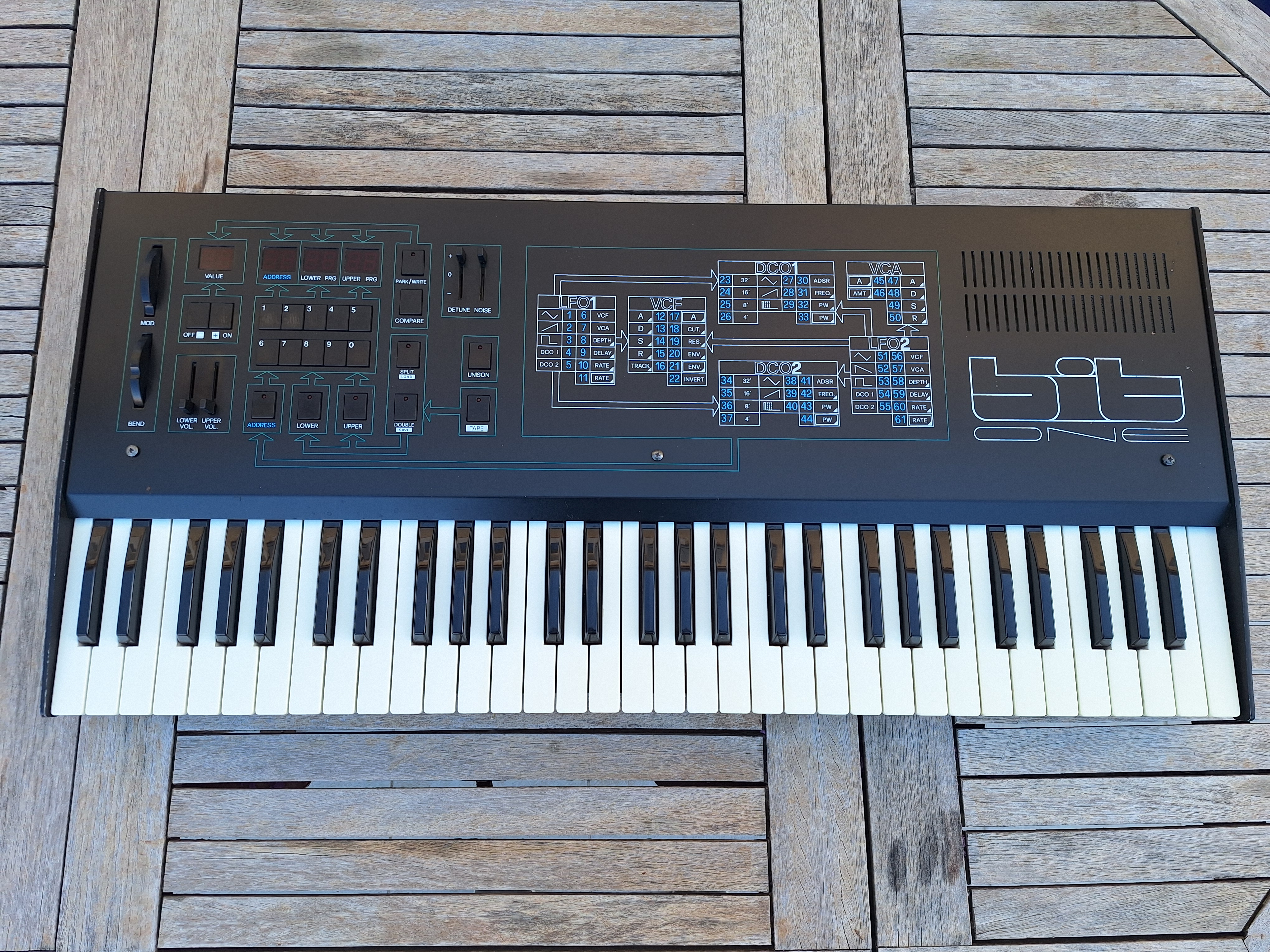 Rare ! Vends Crumar Bit One en très bon état