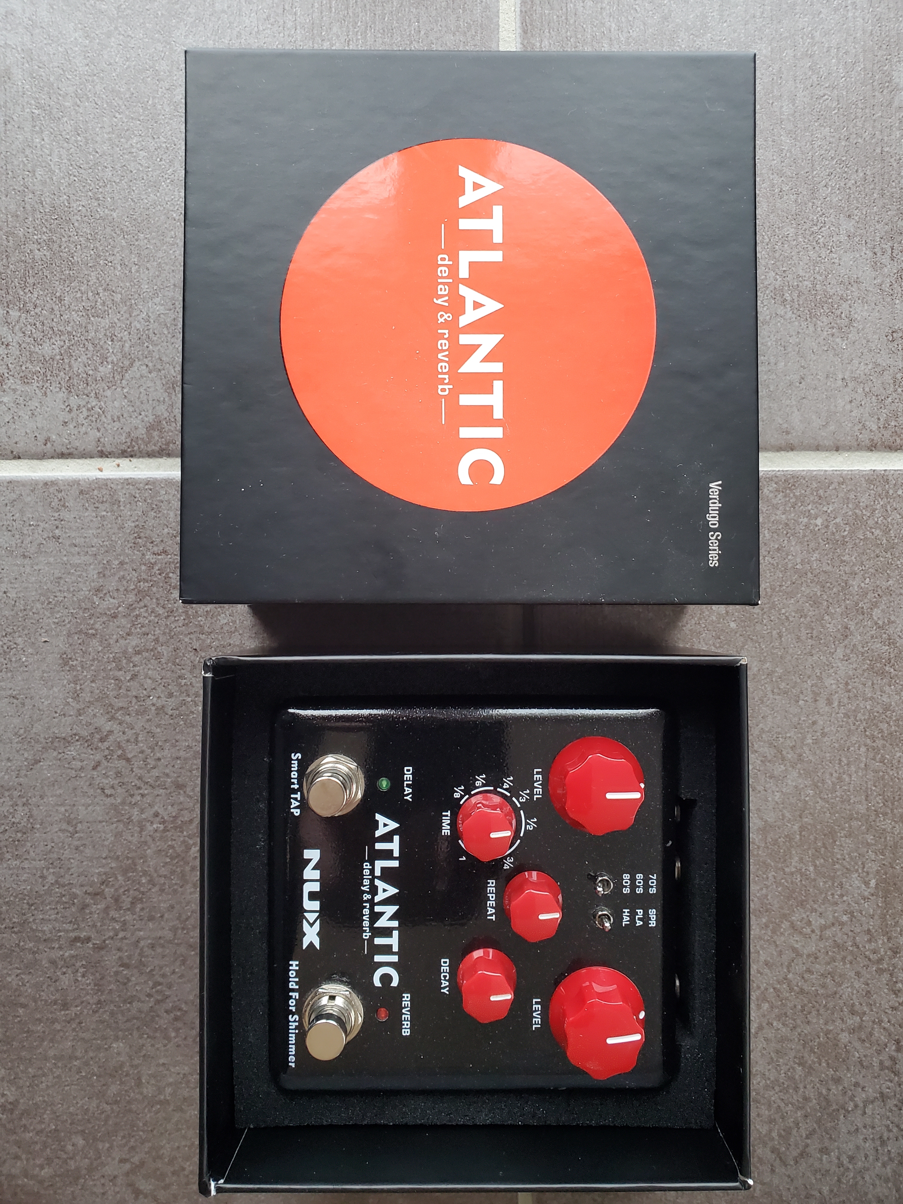 Vends pédale reverb/delay Nux Atlantic NDR-5