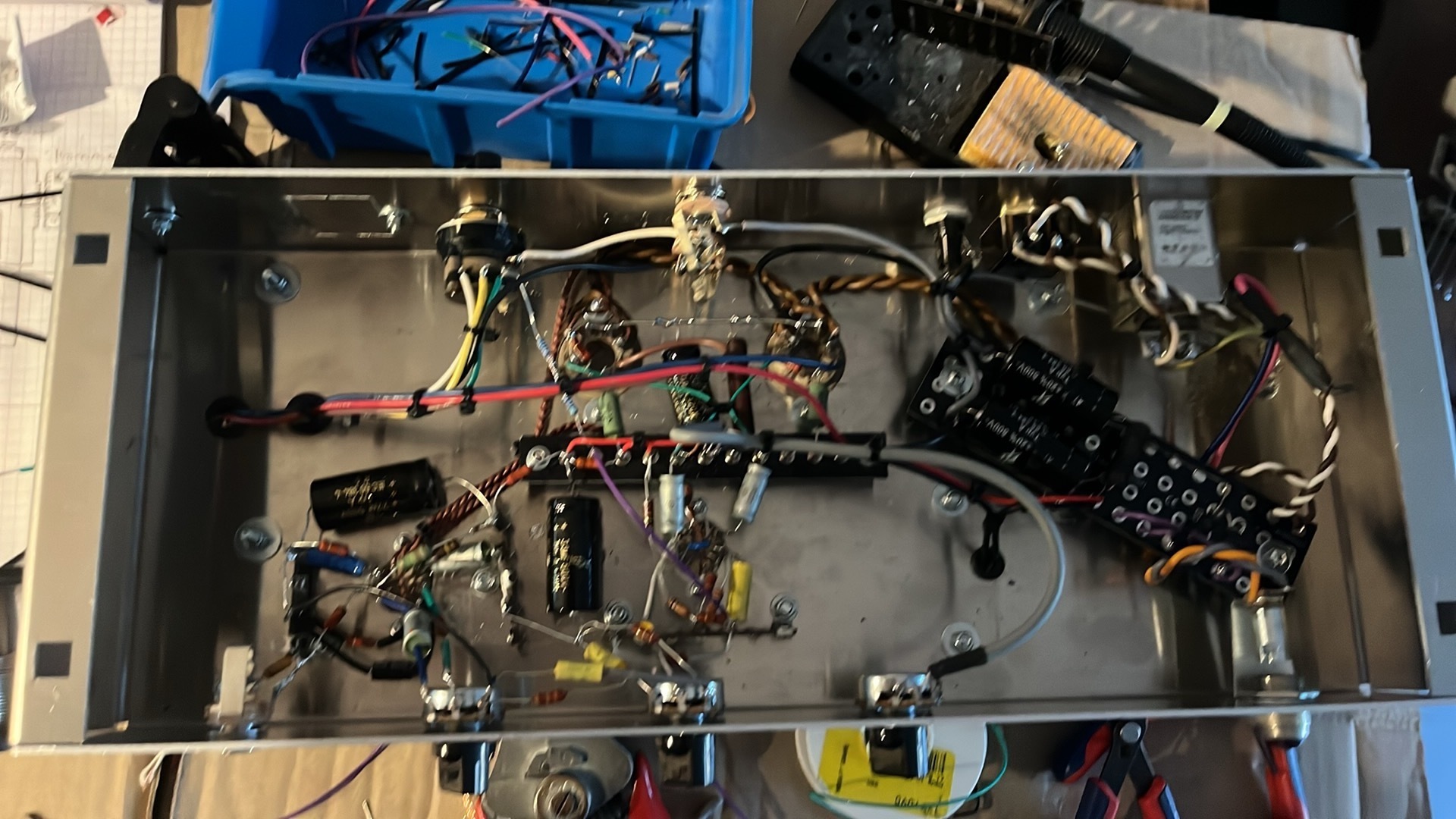 ampli Raw Power