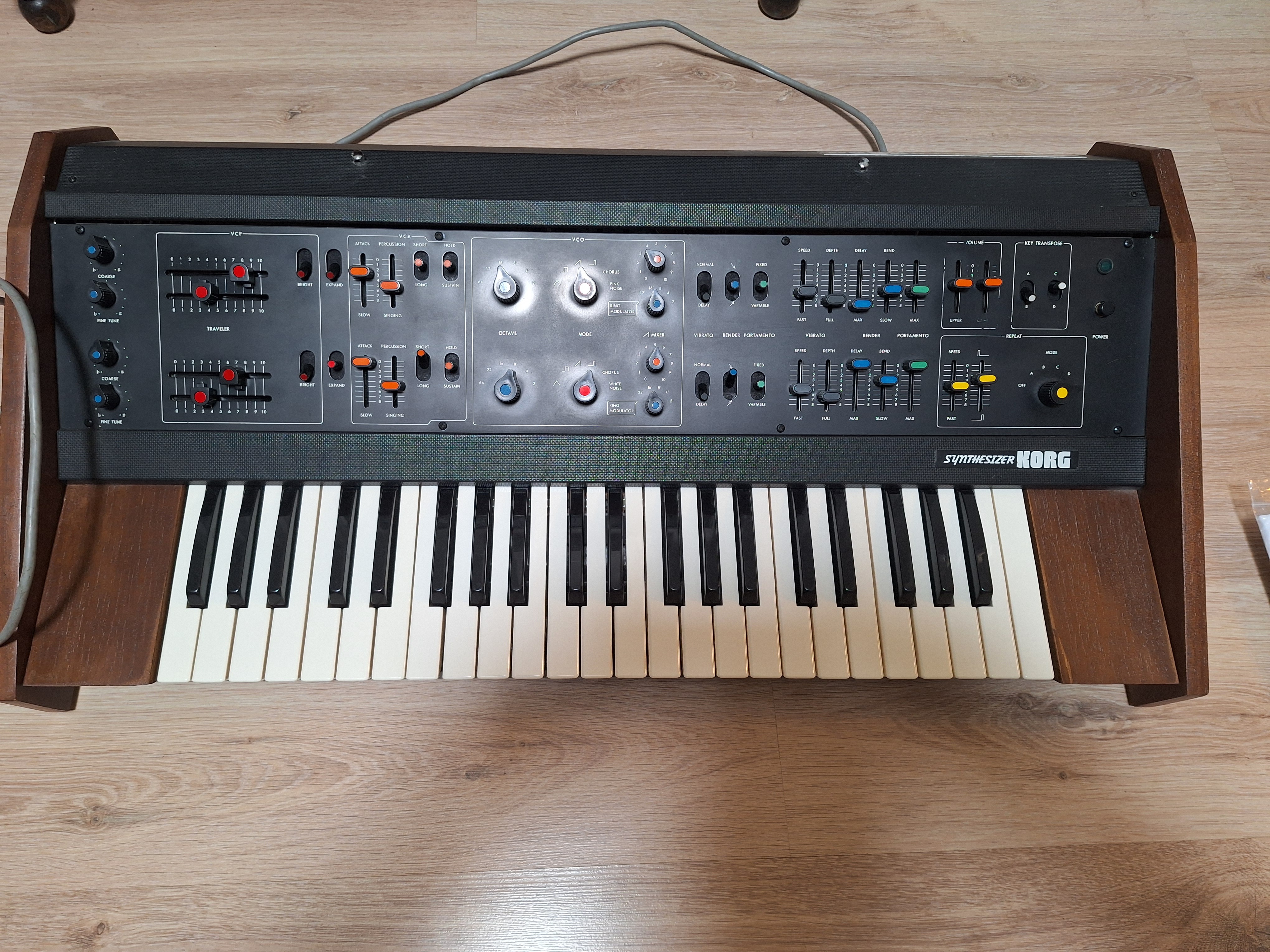 Vends KORG DV800