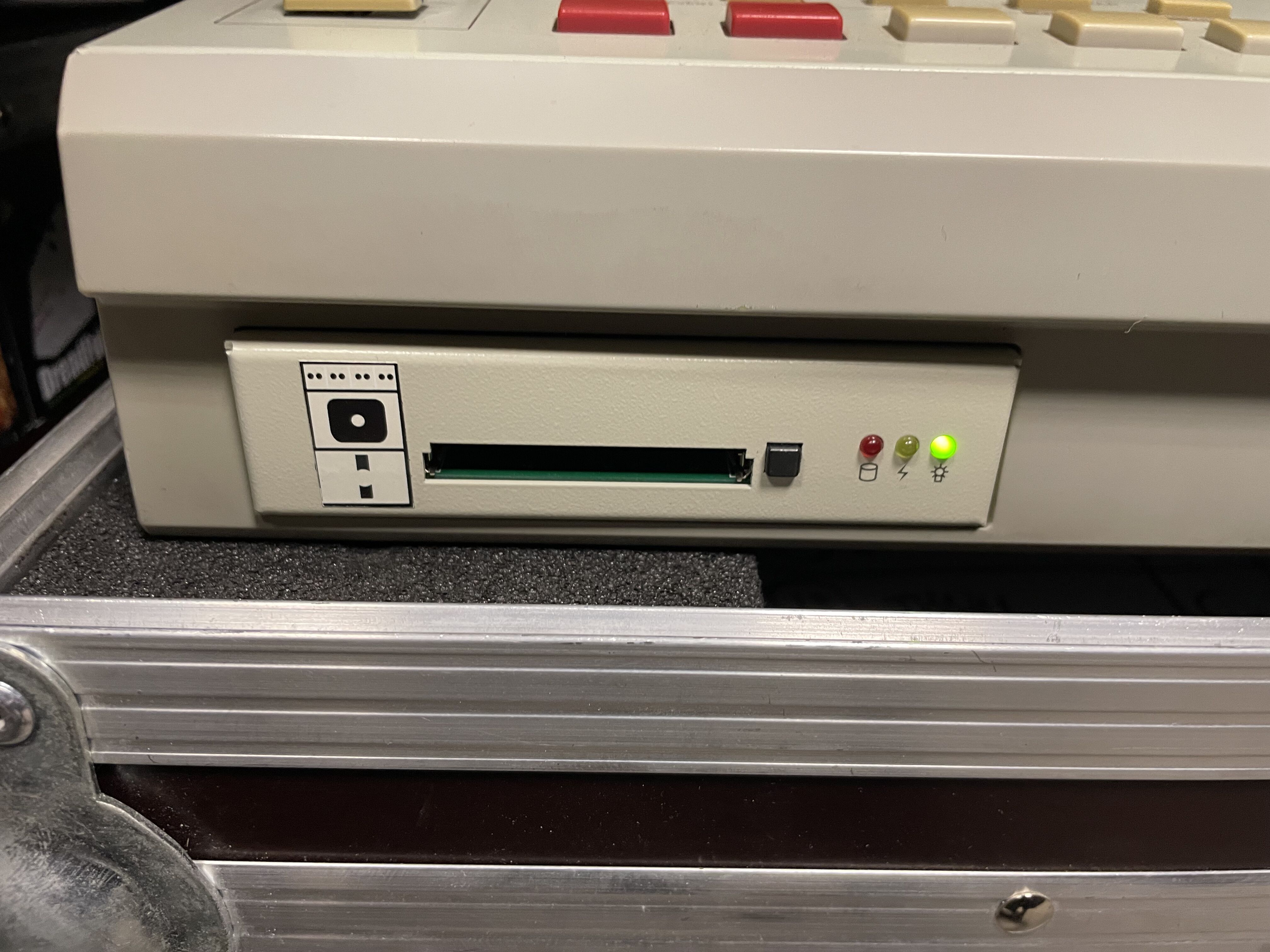 Akai Professional MPC2000XL (12176)
