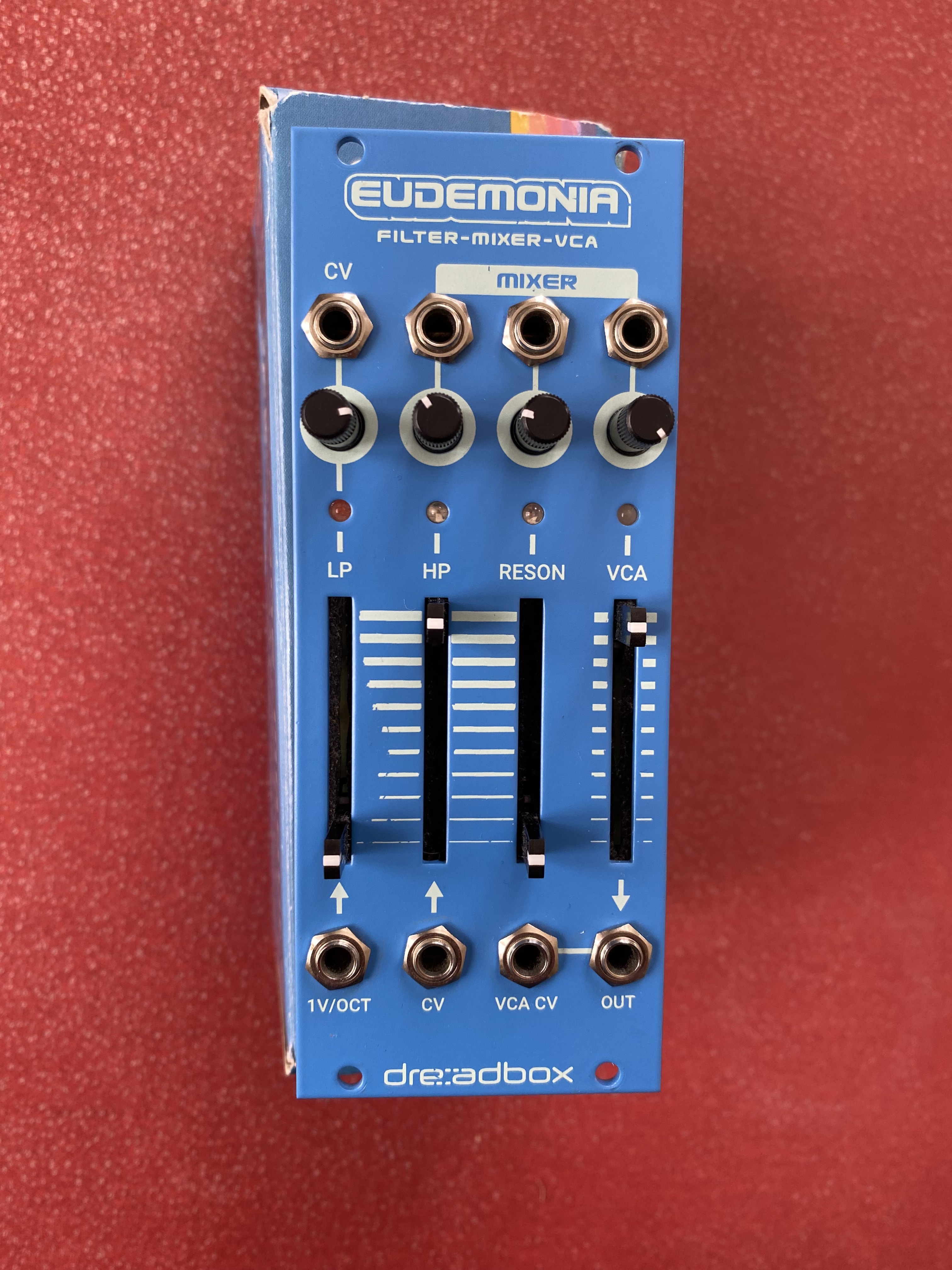 Dreadbox Eudemonia Filtre/Mixer/VCA