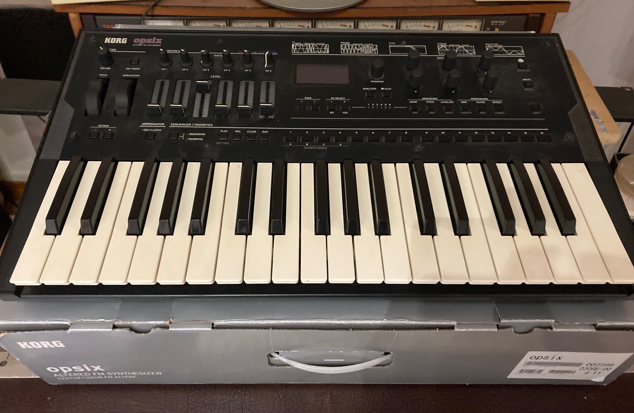 Vends Korg opsix
