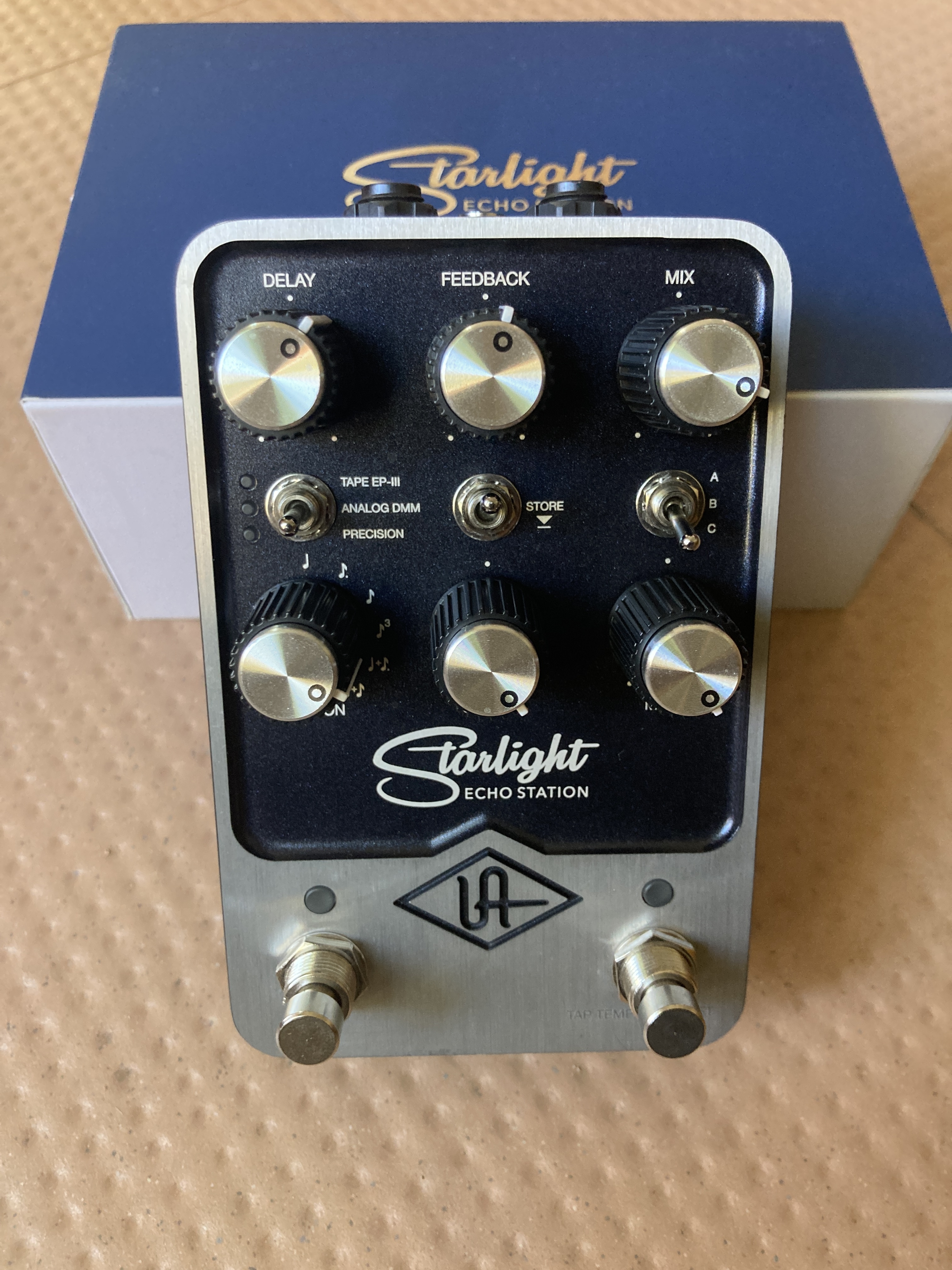 Vends Universal Audio UAFX Starlight Echo Station