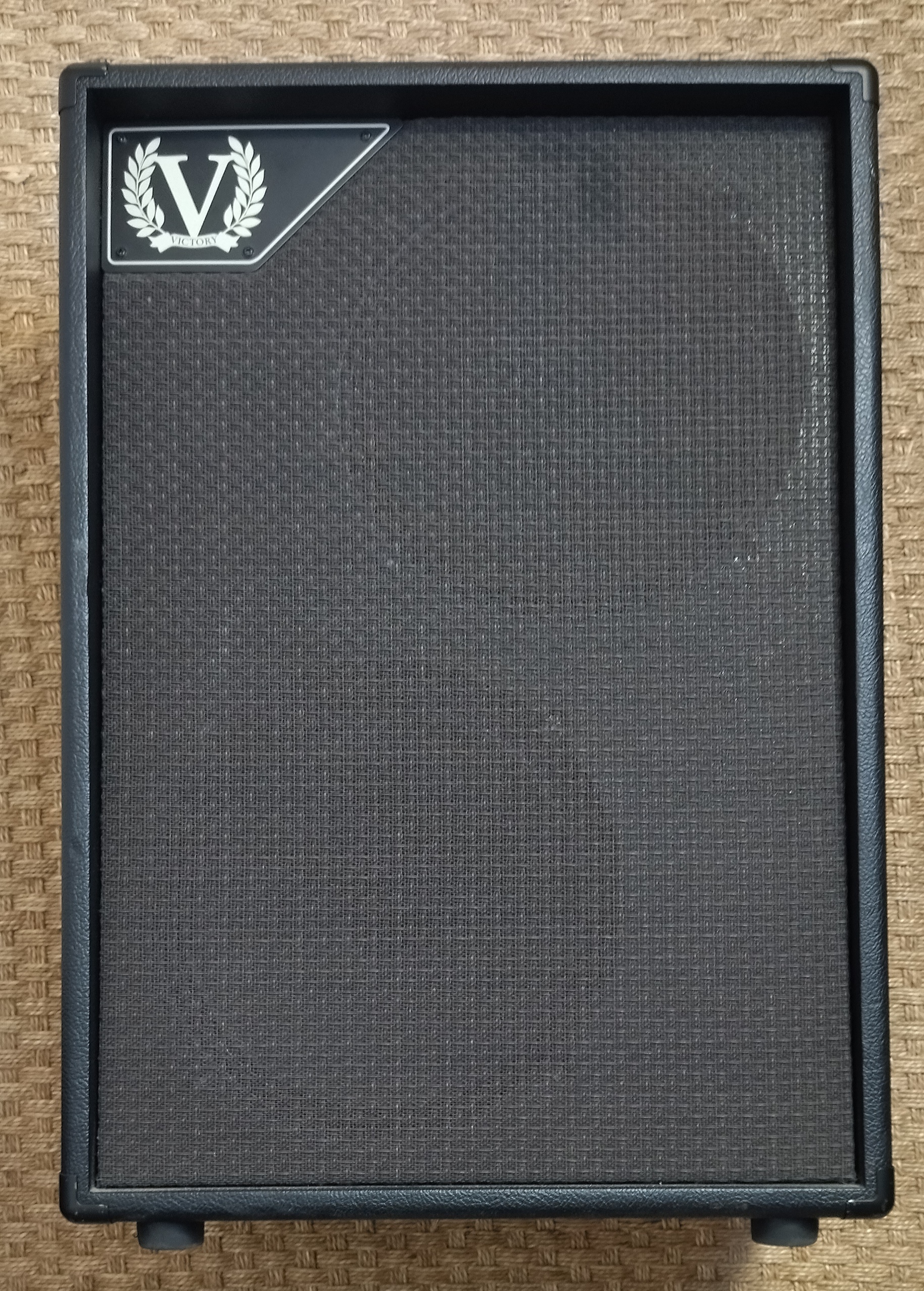 VICTORY AMPS V212VV 