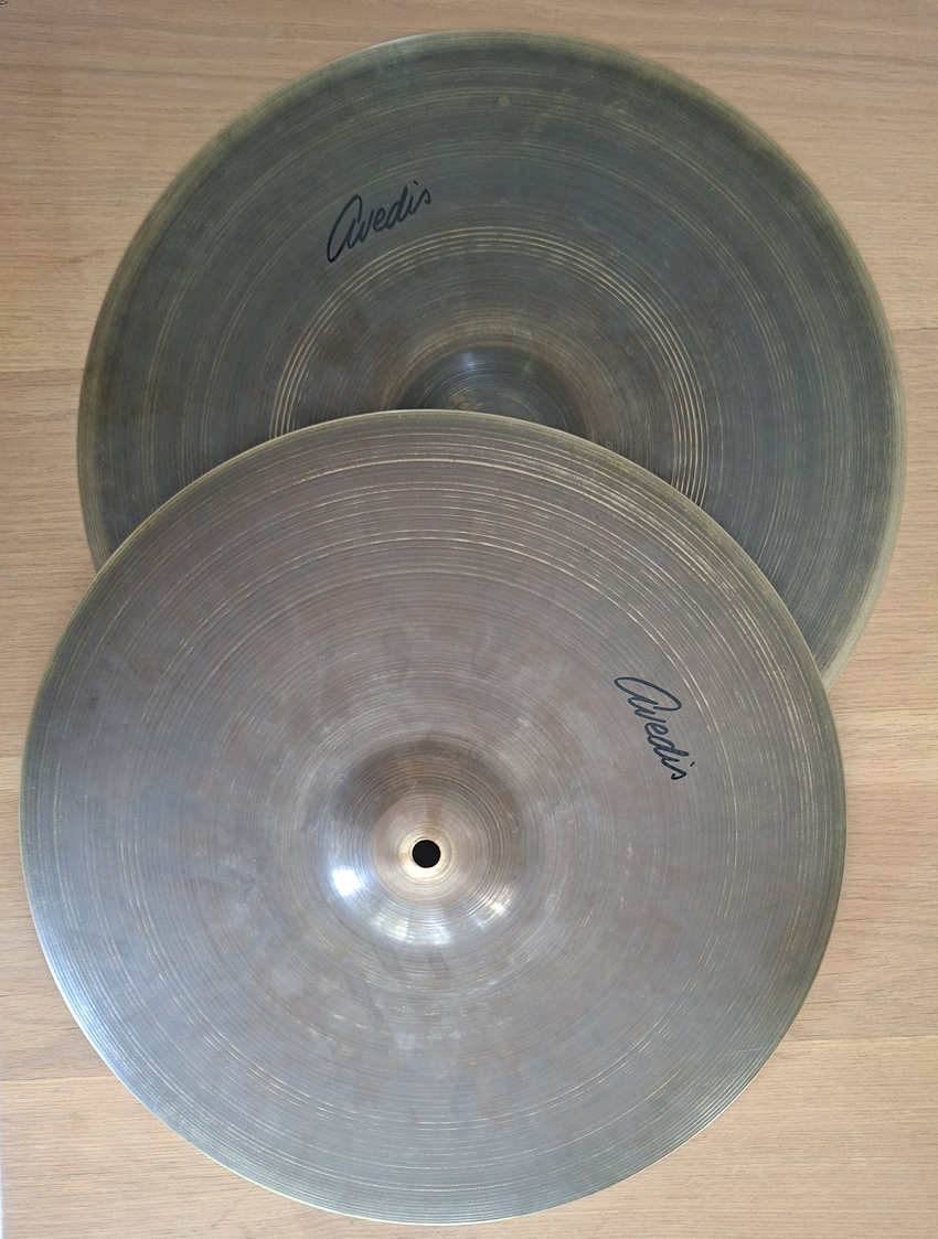 HIHats Zildjian Avedis 15"