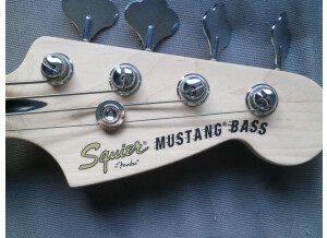 Squier Vintage Modified Mustang Bass - 3-Color Sunburst Maple