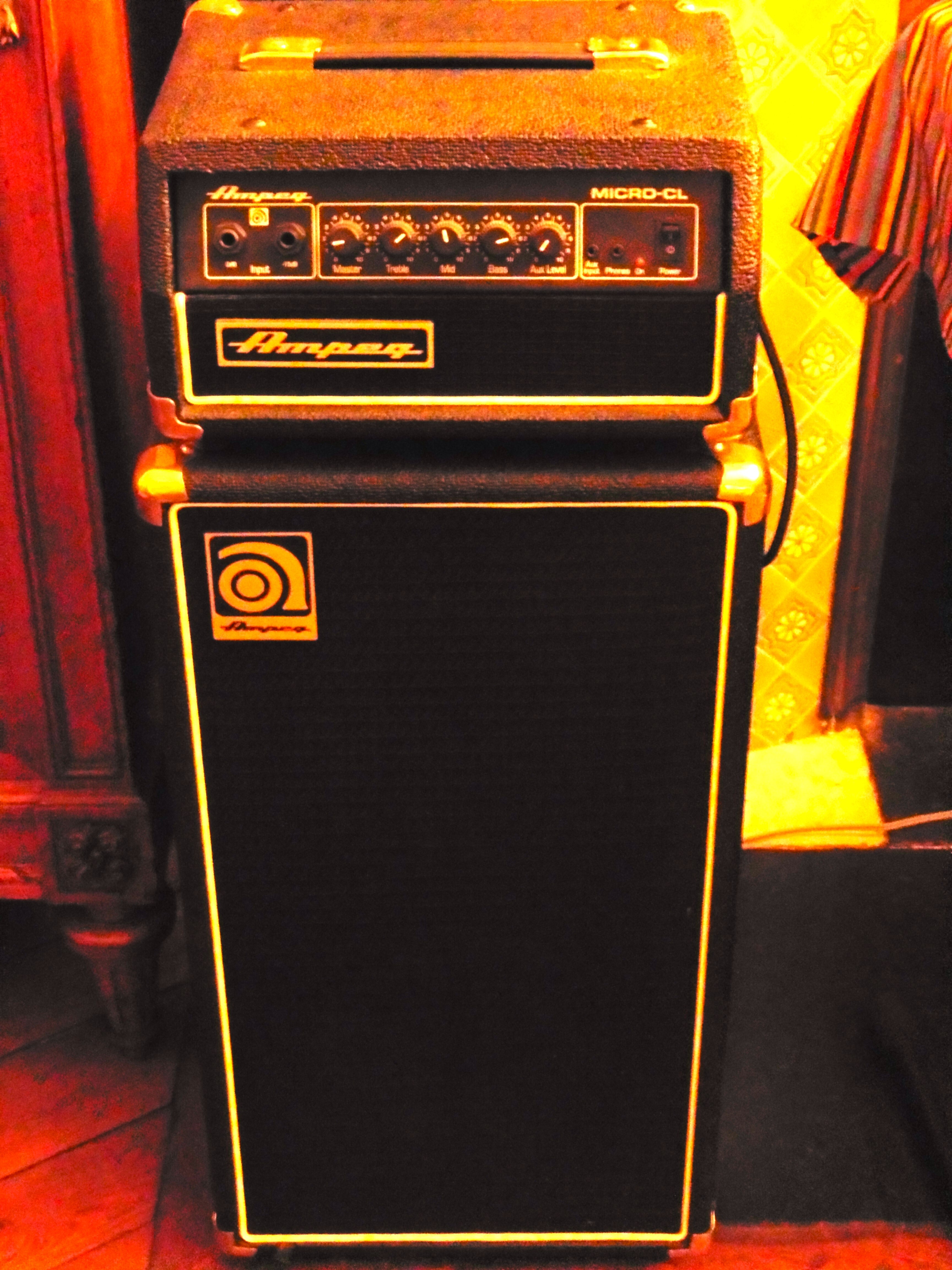 Vends ampli basse ampeg micro cl