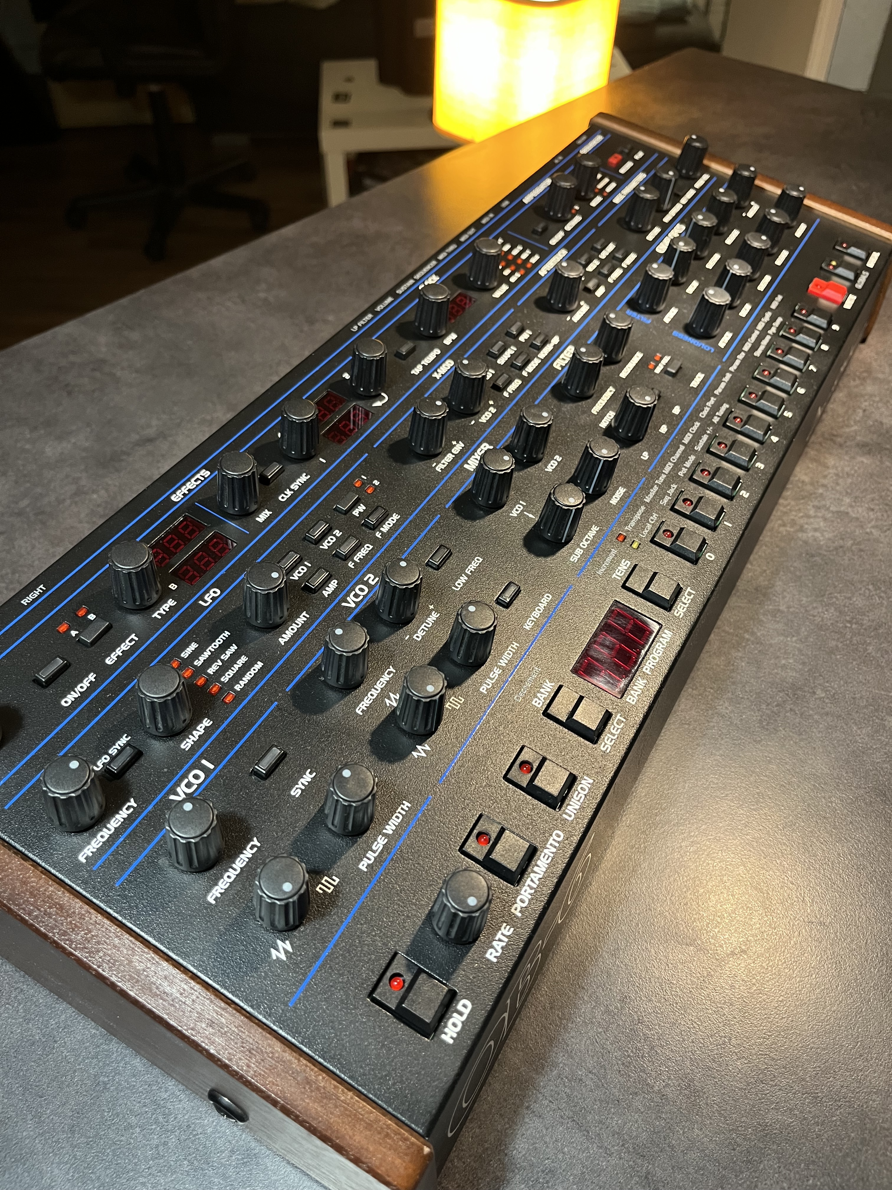 Dave Smith Instruments OB-6 Desktop (5720)