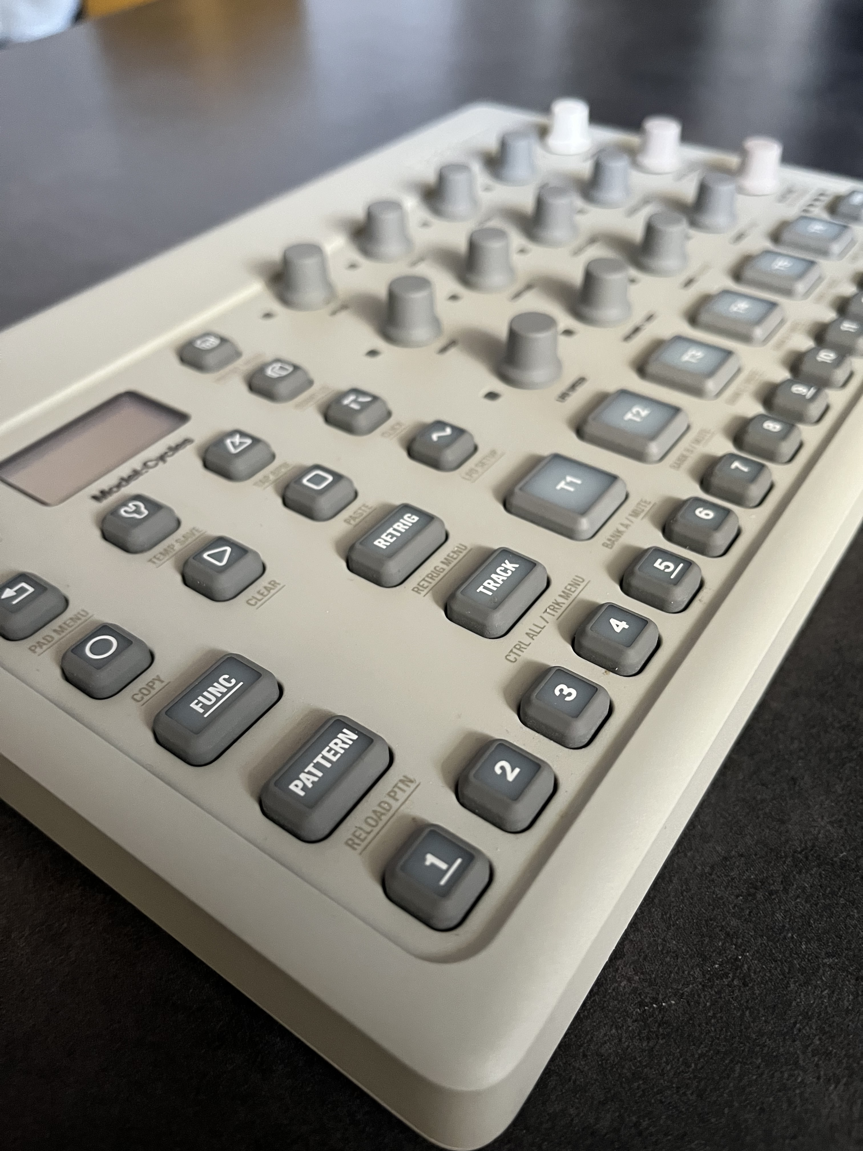 Elektron Model:Cycles (17785)