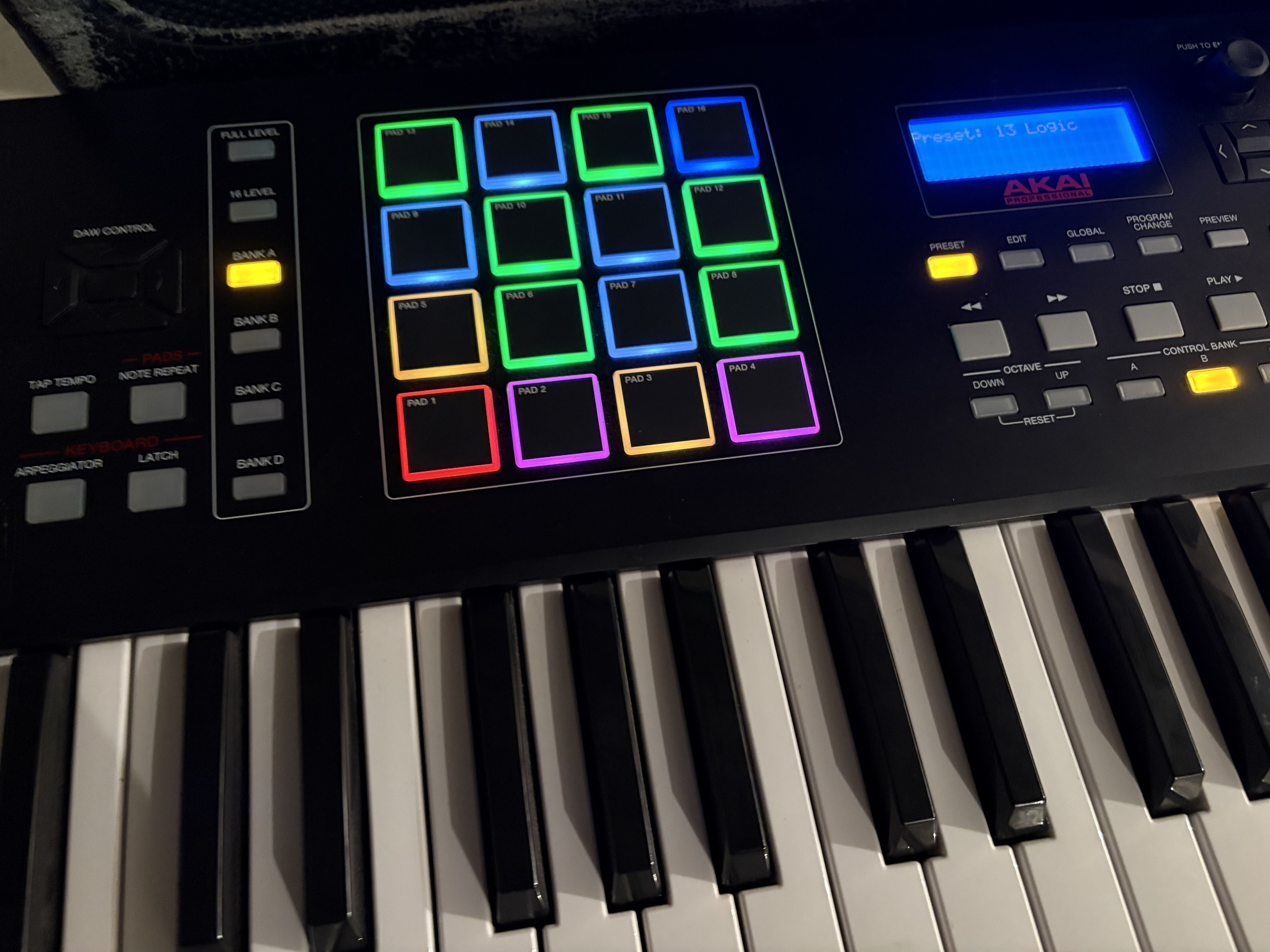 Akai Professional MPK261 (45440)