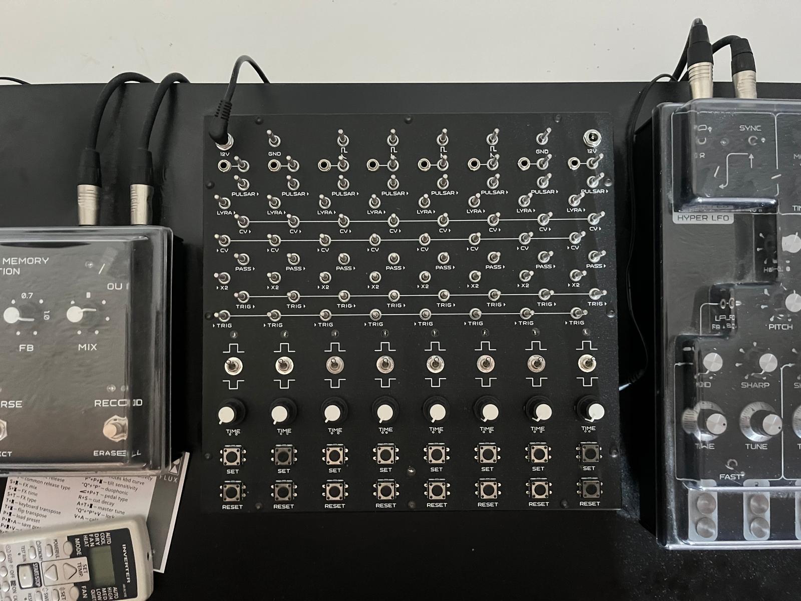 SOMA laboratory Ornament-8 (72197)