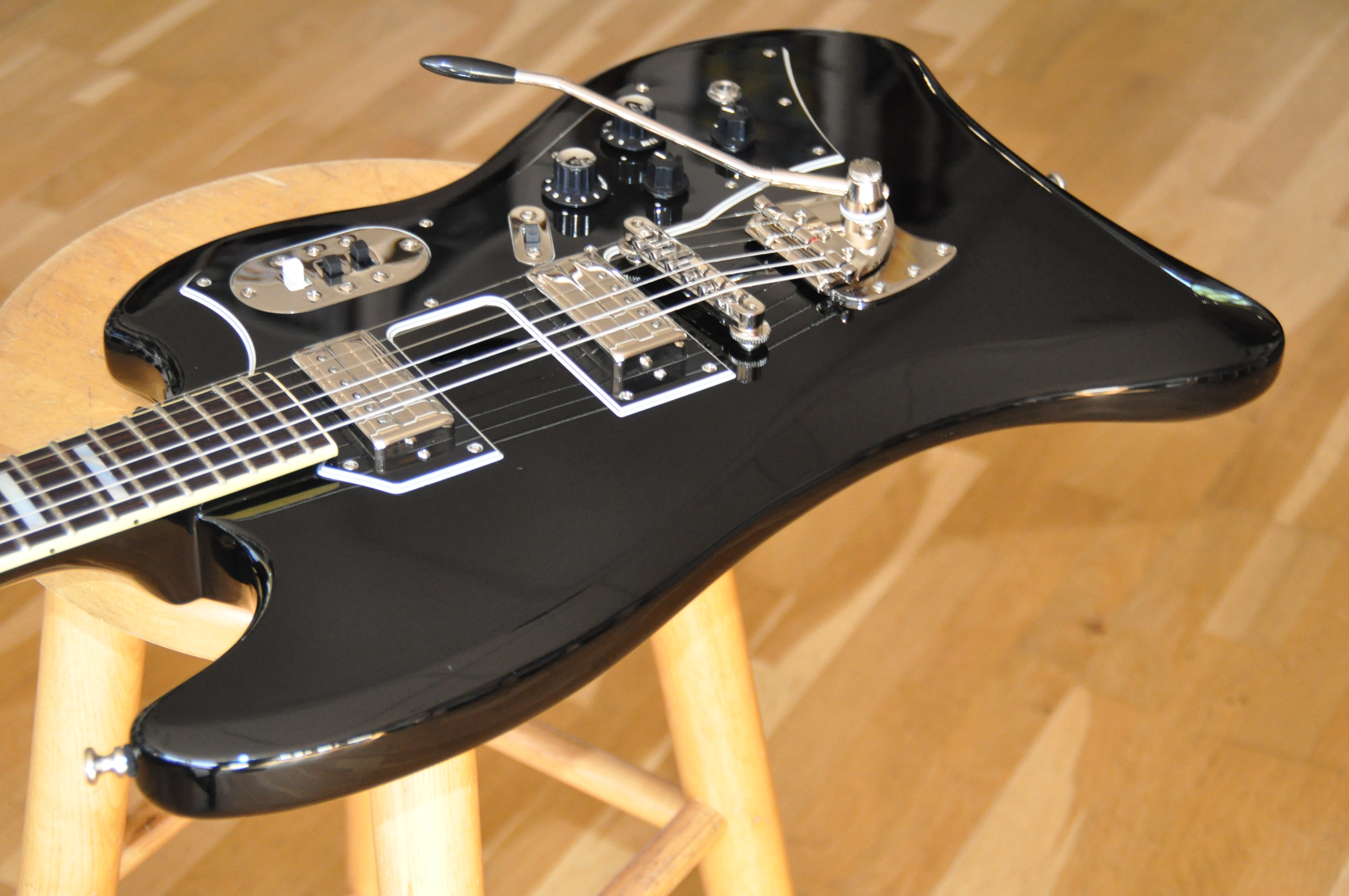 Guild S-200 T-Bird (94215)