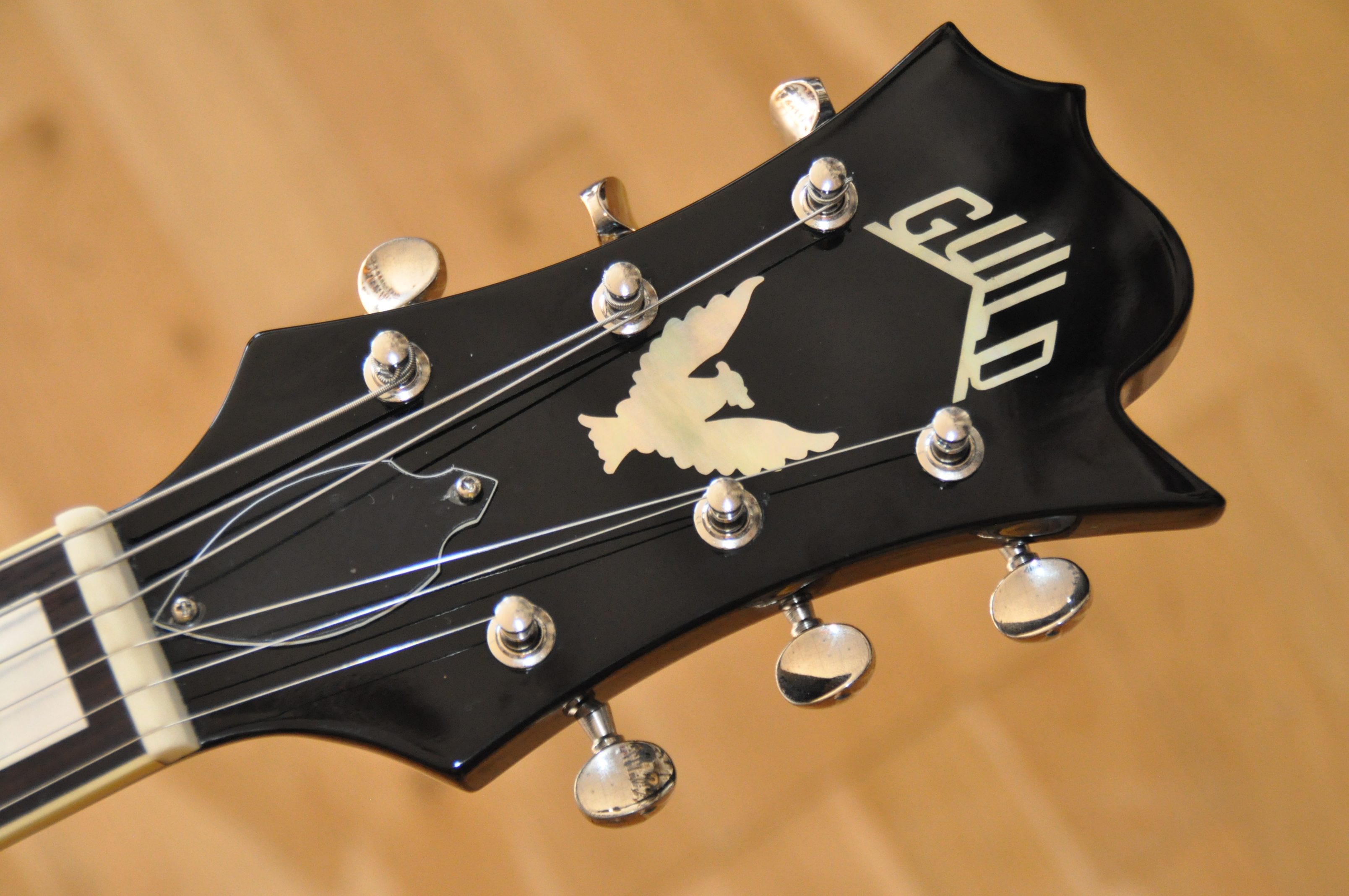 Guild S-200 T-Bird (56439)